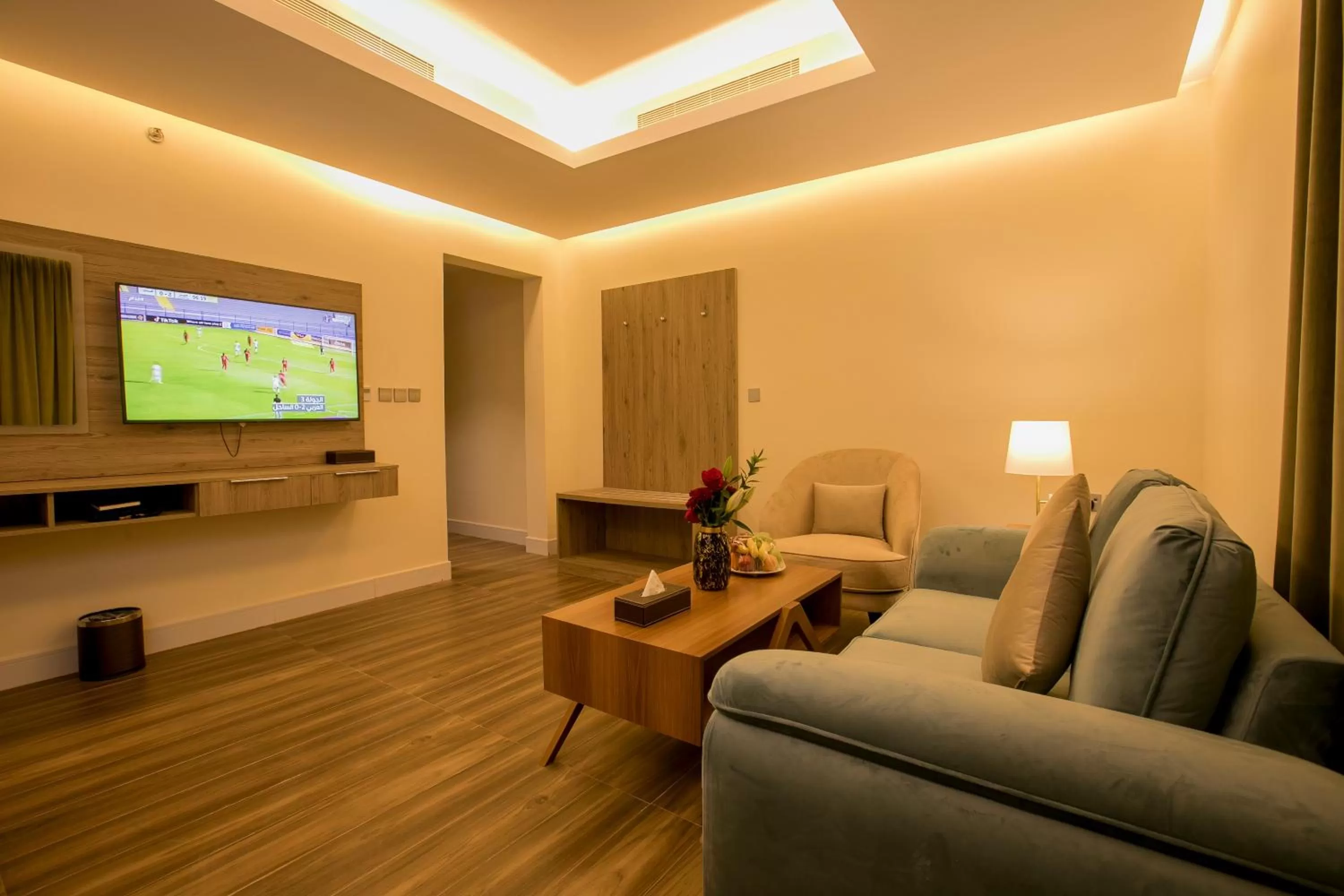 Communal lounge/ TV room in Luxury Night Al Munsiyah