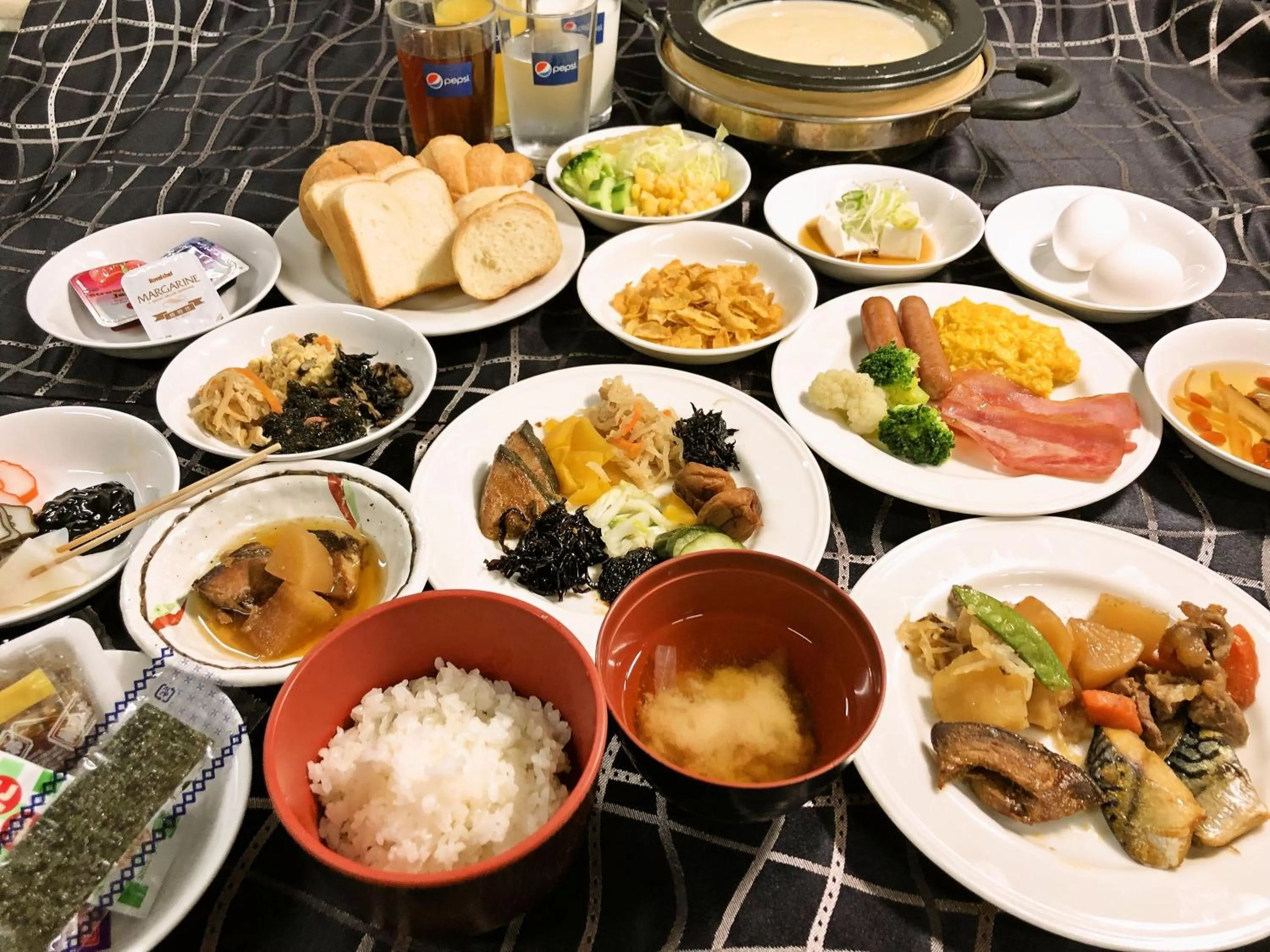 Buffet breakfast in APA Hotel Toyama Ekimae