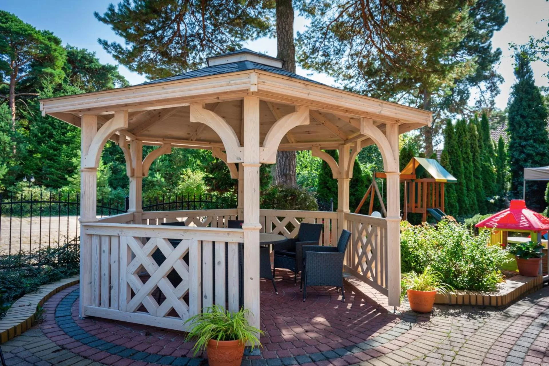Garden in Hotel Bartan Gdansk Seaside