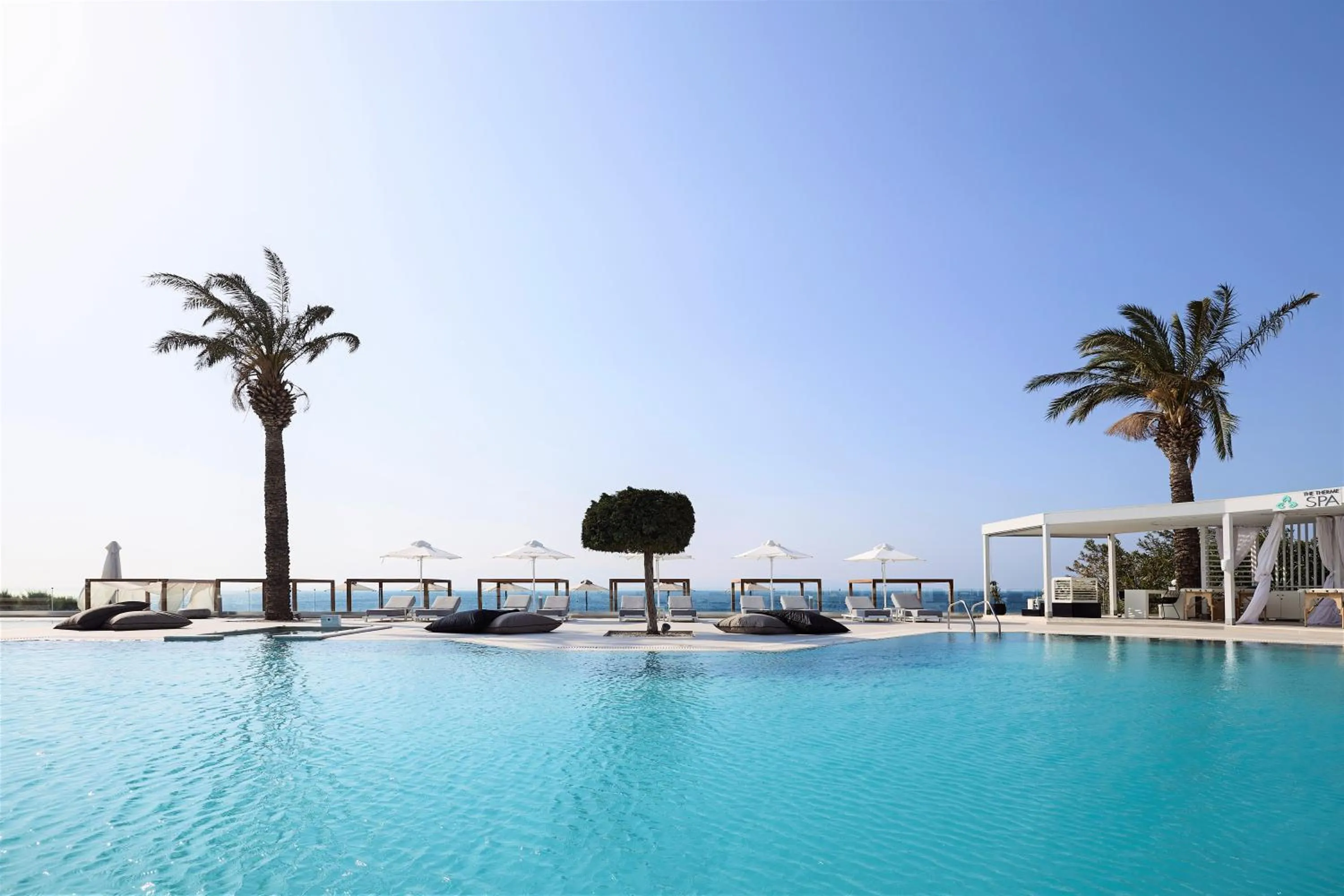 Swimming pool in Dimitra Beach Hotel & Suites