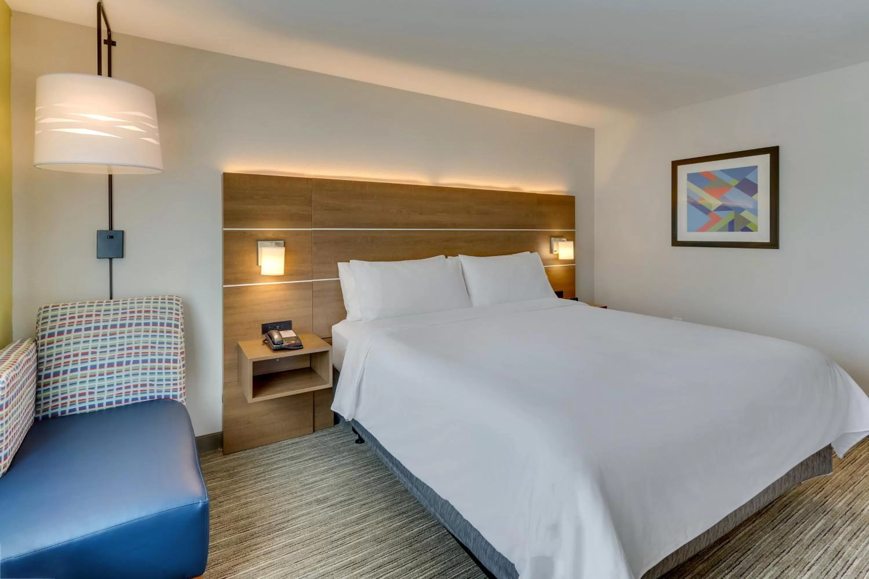 Photo of the whole room, Bed in Holiday Inn Express & Suites - Dawsonville by IHG