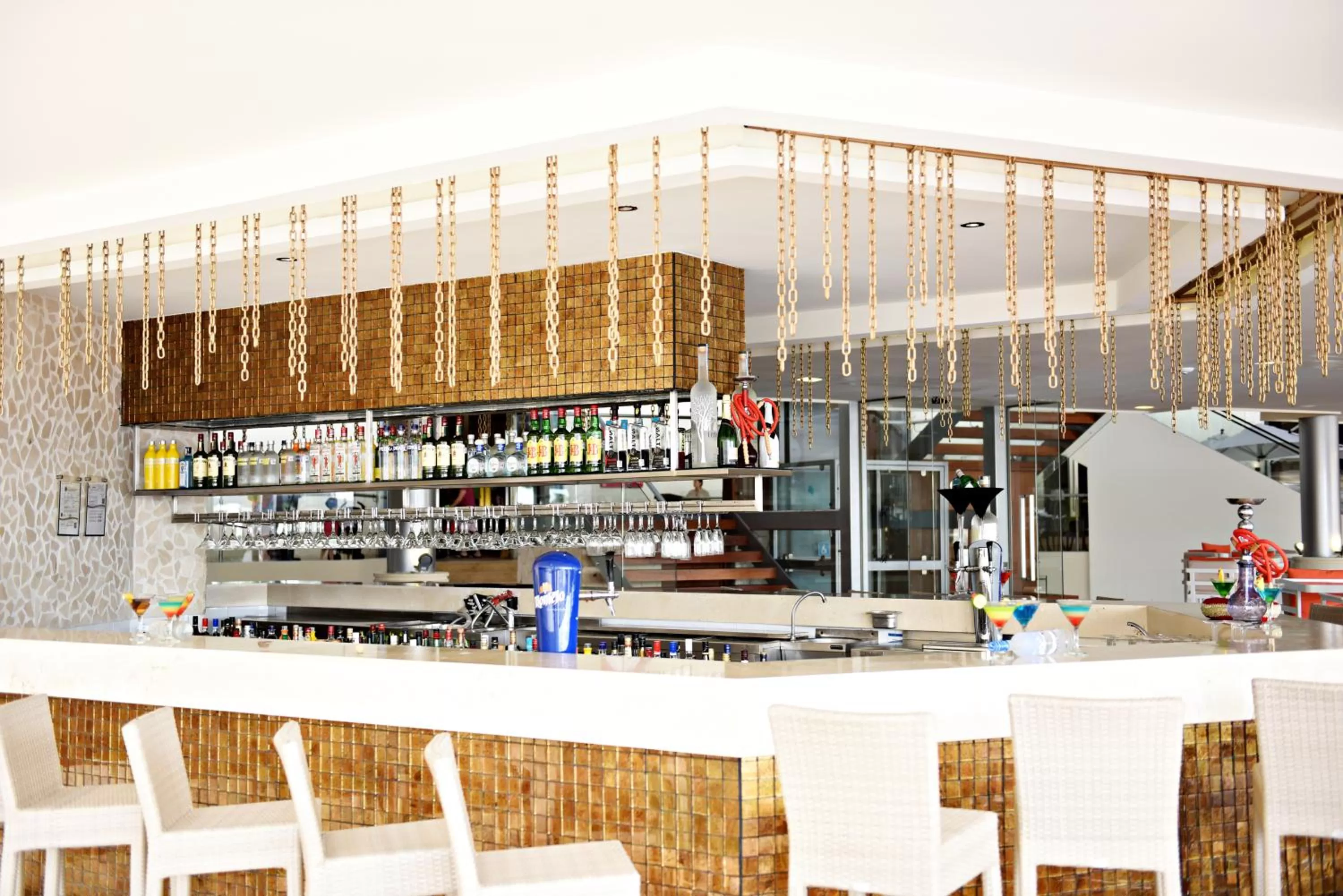 Lounge or bar in Royalton Riviera Cancun, An Autograph Collection All-Inclusive Resort & Casino