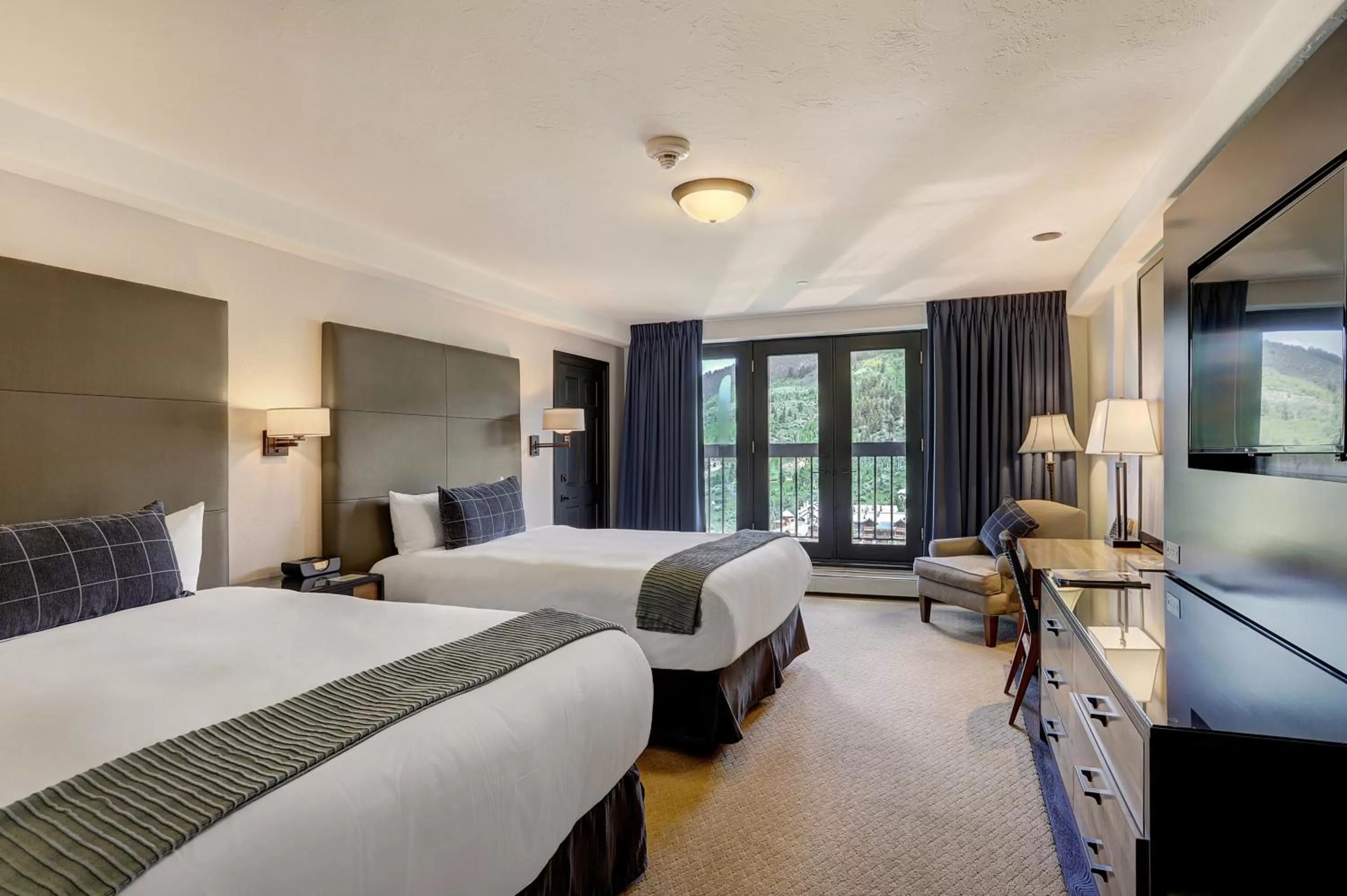 Bed in The Pines Lodge, a RockResort, by Vail Resorts