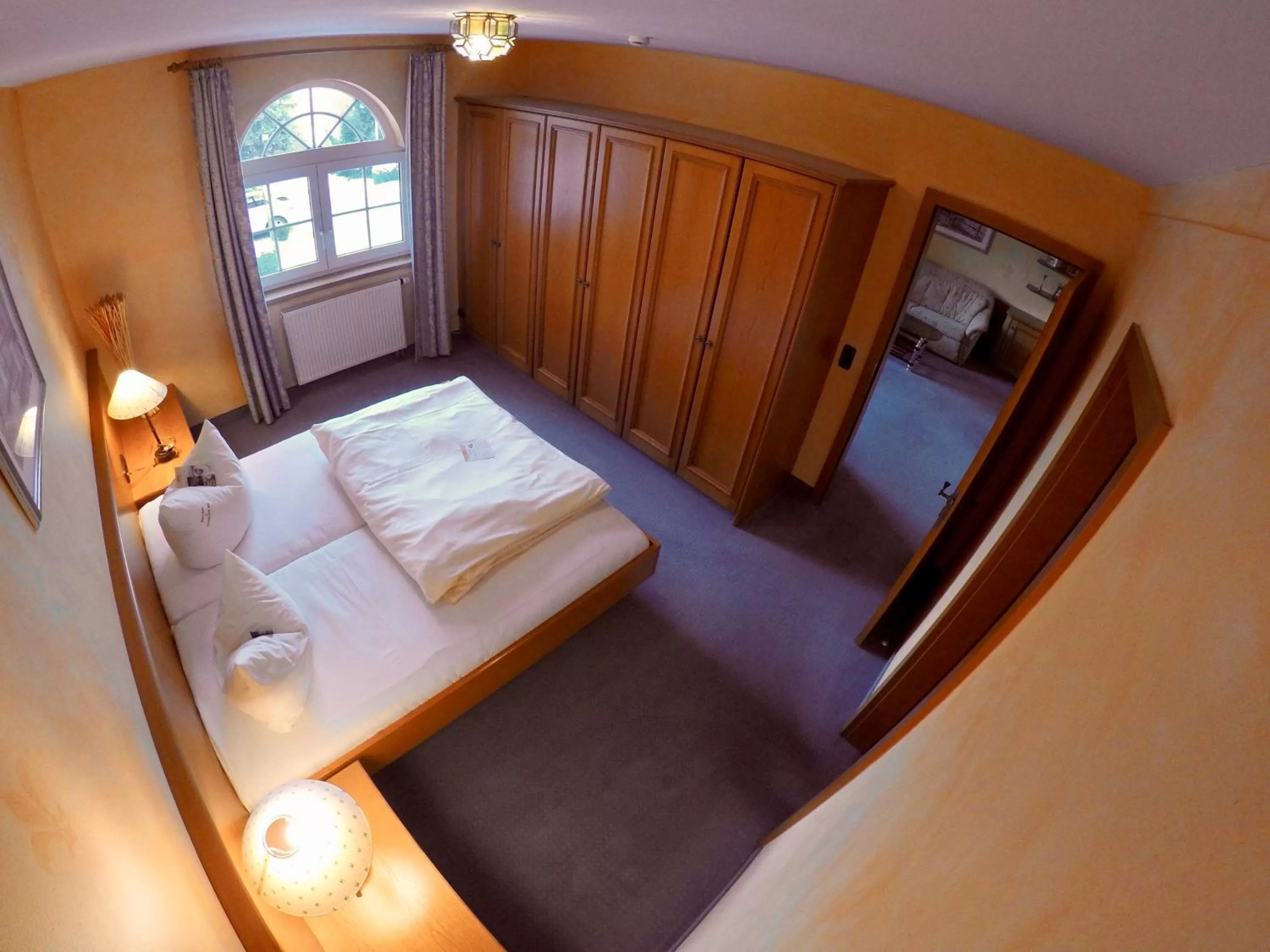 Bed in Hotel Spanischer Hof