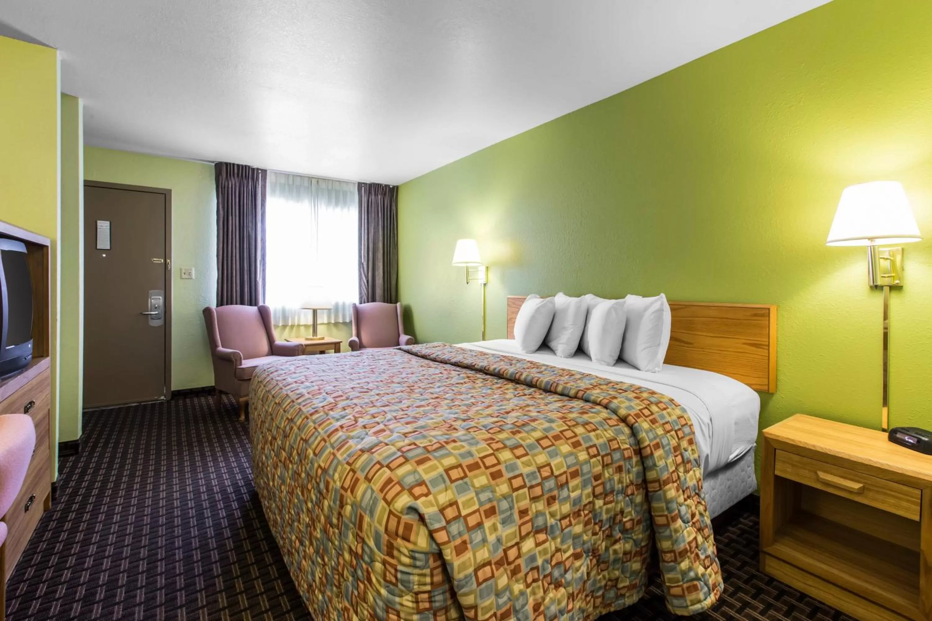 Bed in Rodeway Inn Gunnison - Crested Butte