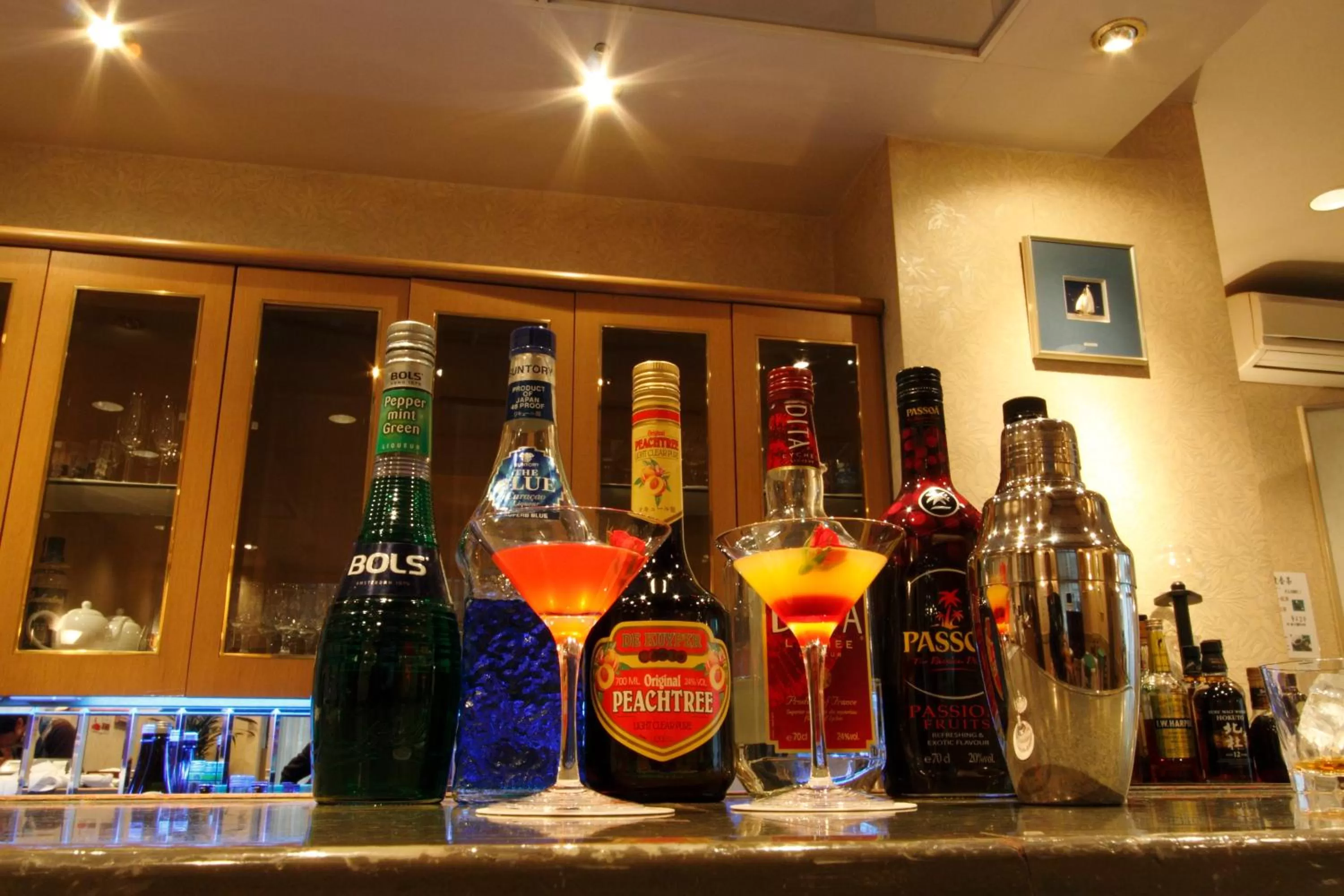 Restaurant/places to eat in Belmont Hotel