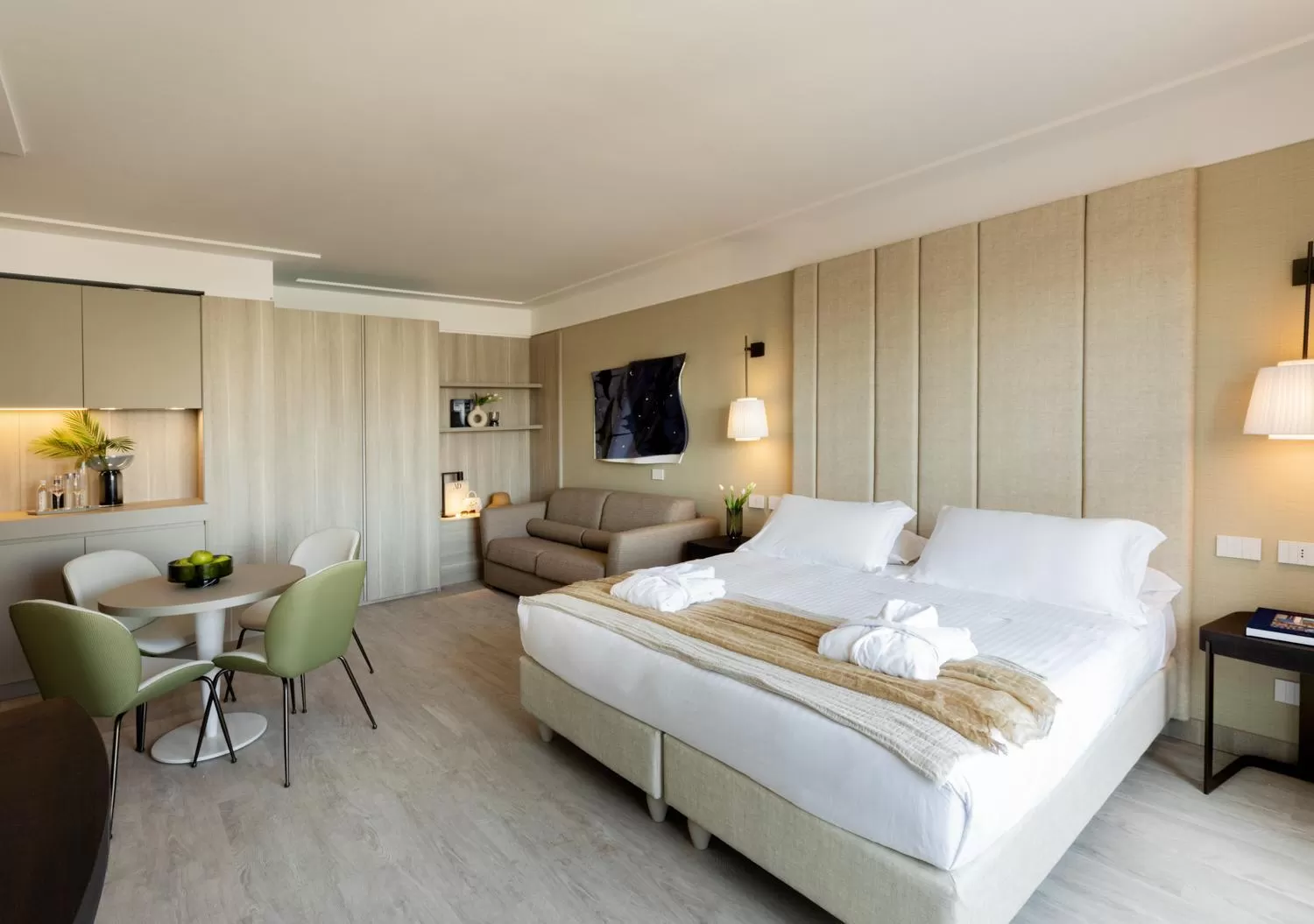 Photo of the whole room, Bed in Ceccarini 9 home suite home