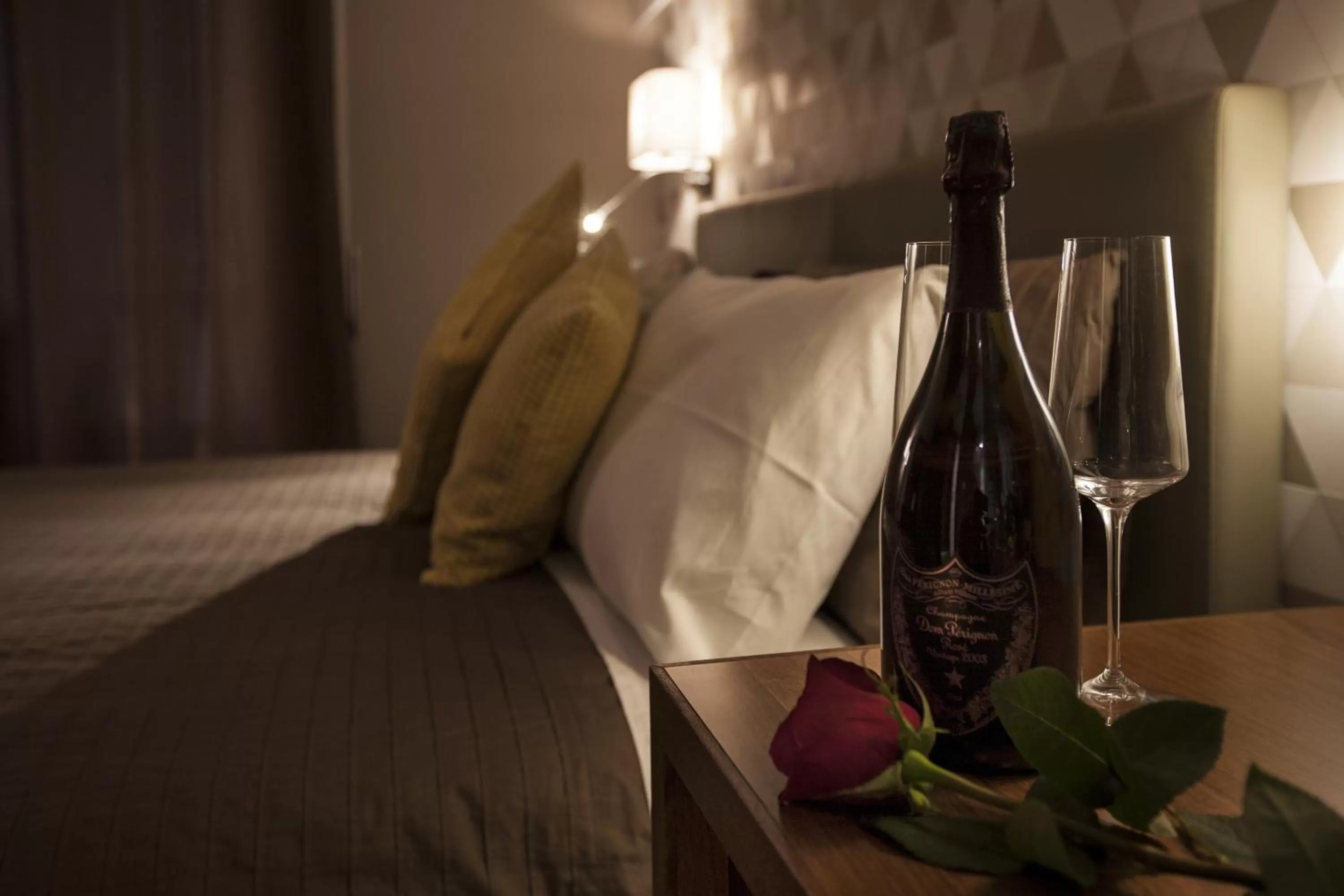 Decorative detail, Bed in NG Guest House Roma San Pietro