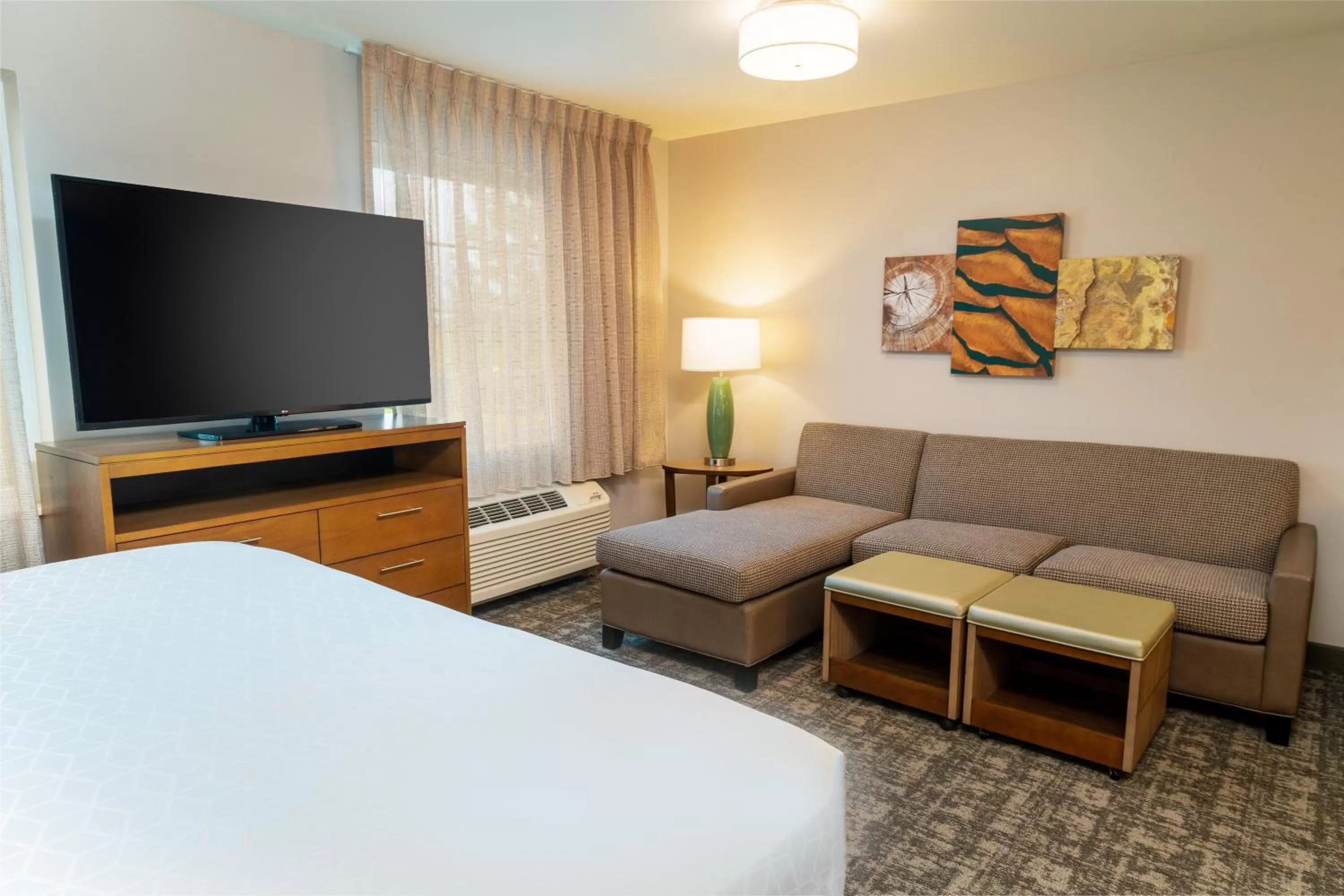Photo of the whole room, Bed in Staybridge Suites - Nashville - Franklin by IHG