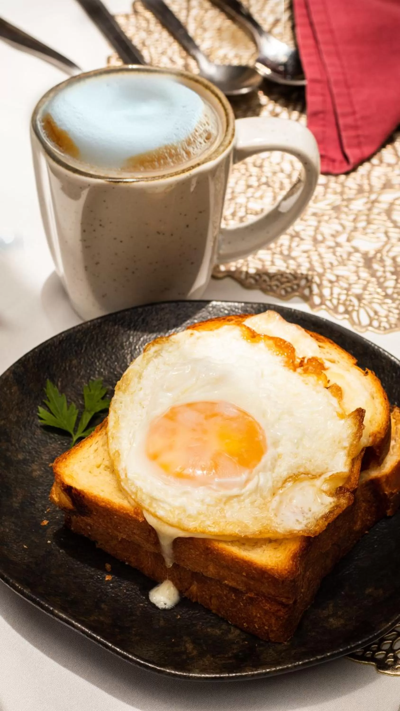 Breakfast in DOM Hotel