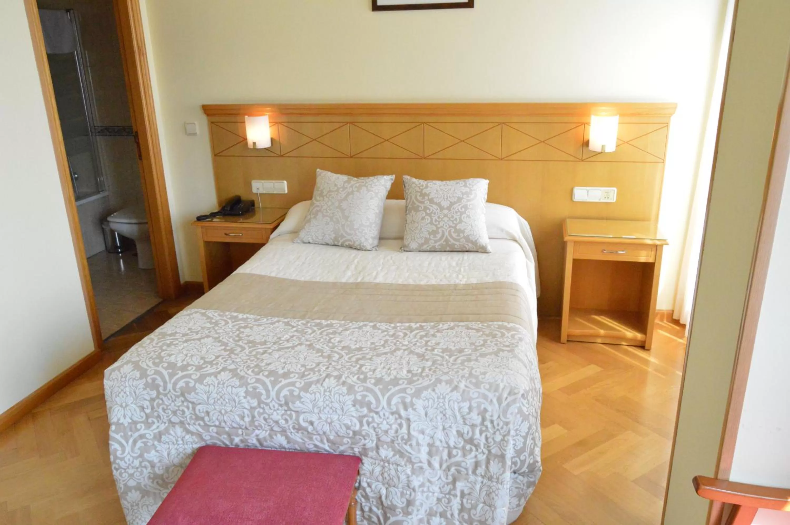 Photo of the whole room, Bed in Hotel Cristal 2