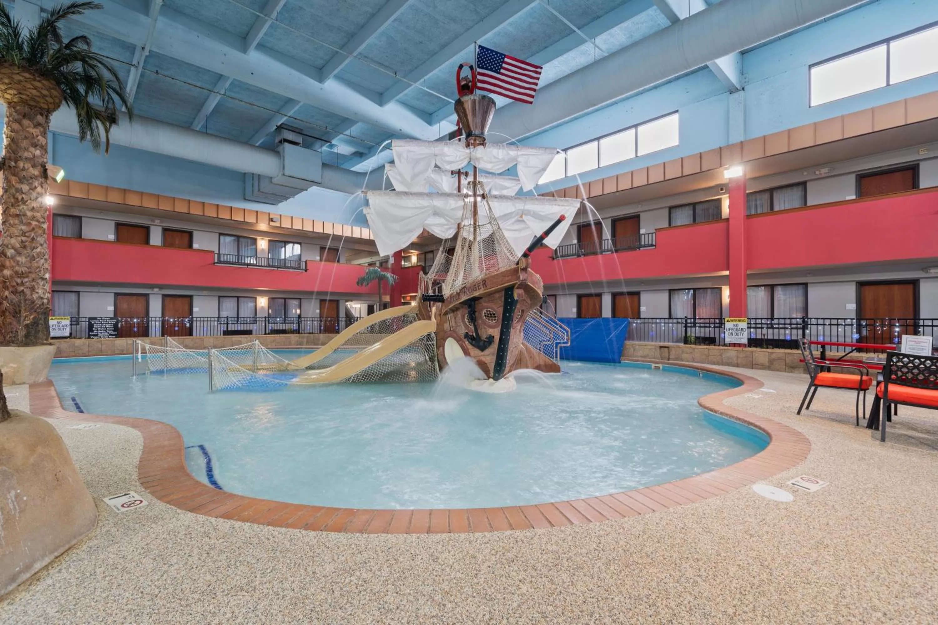 Aqua park in Ramada by Wyndham Sioux Falls Airport - Waterpark Resort & Event Center