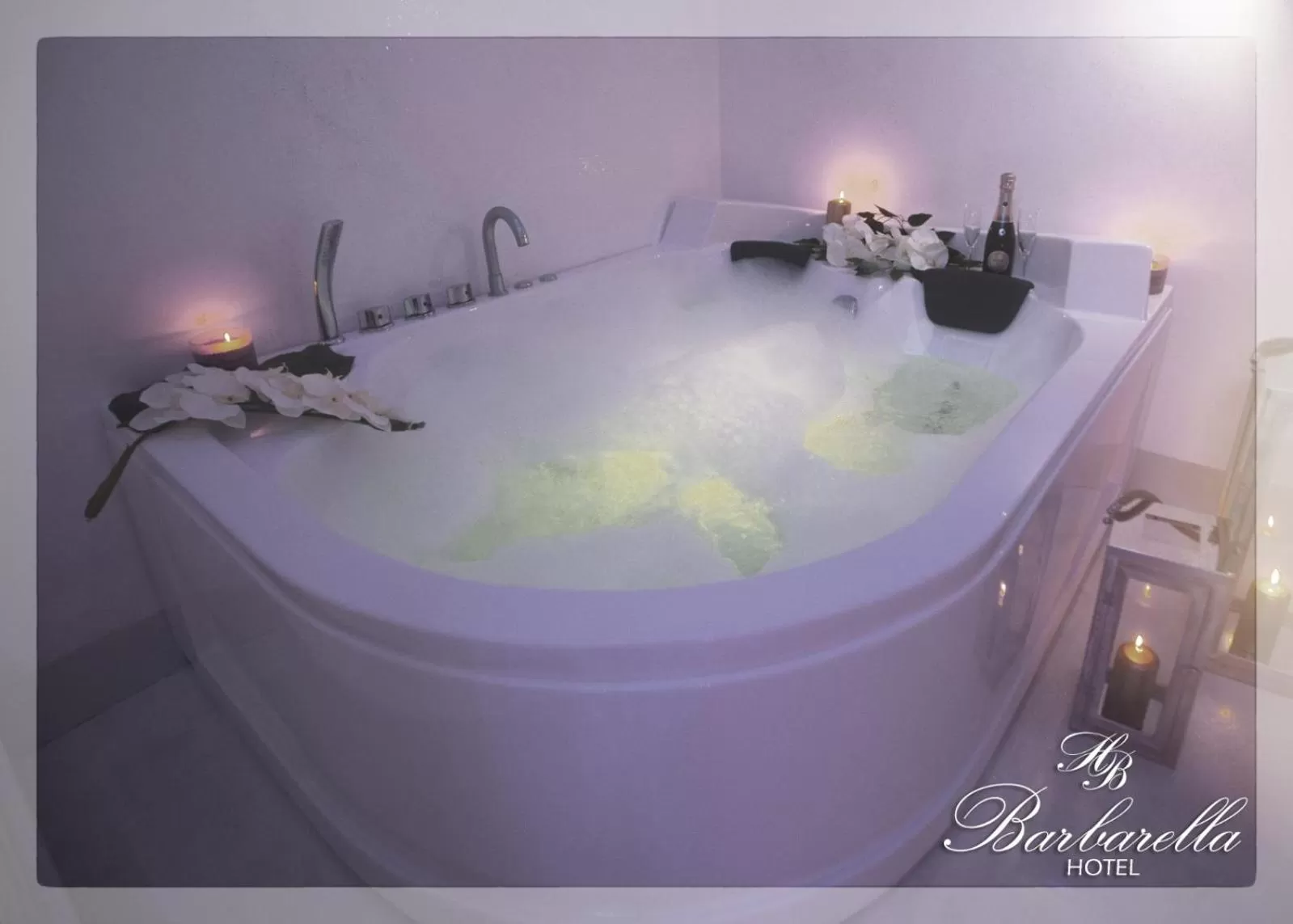 Hot Tub in Barbarella Spa