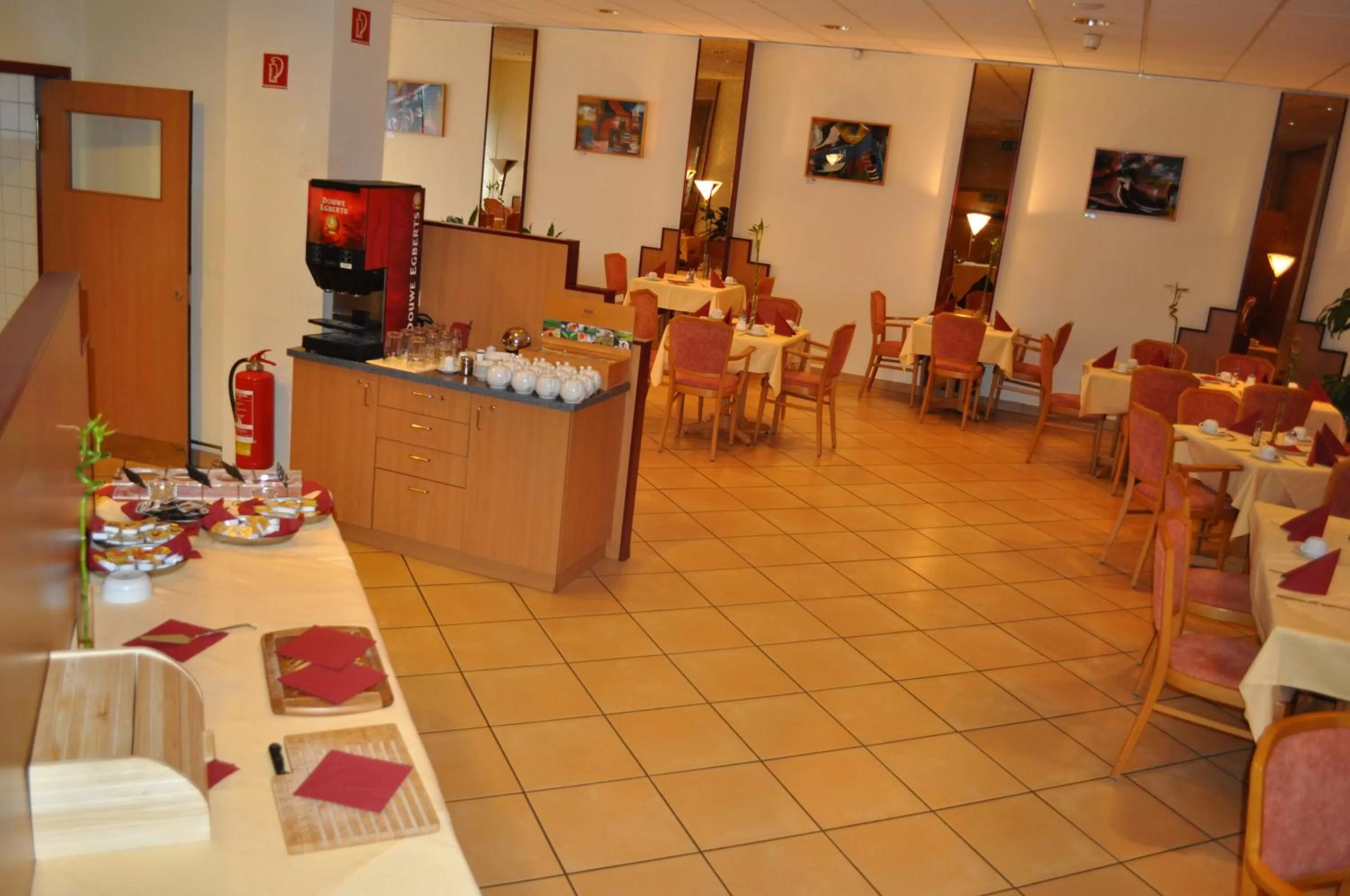 Restaurant/places to eat in Fly Inn Hotel Frankfurt Airport Rüsselsheim ehemals Trip Inn Hotels