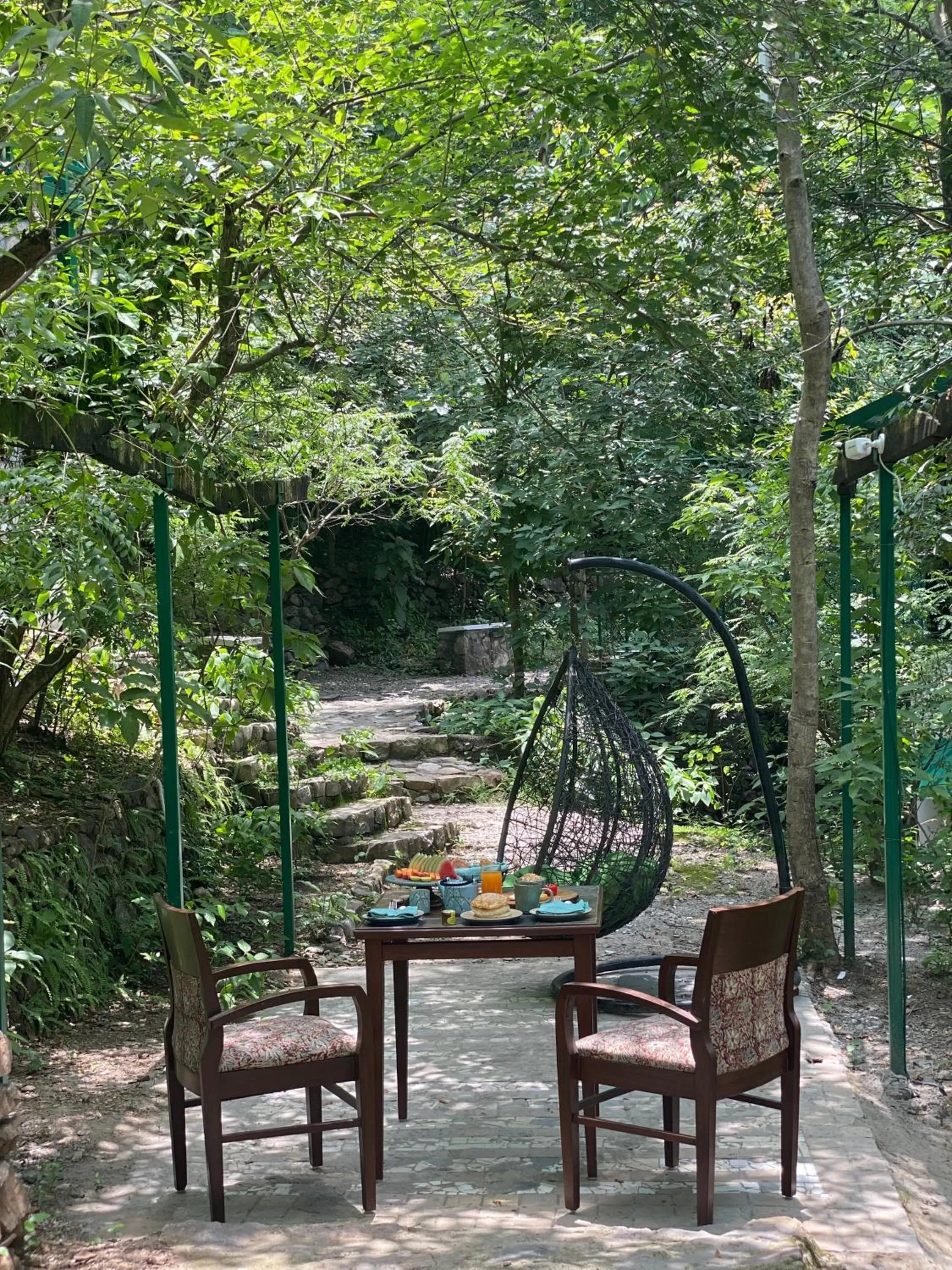 Food and drinks in Neemrana's Glasshouse on the Ganges