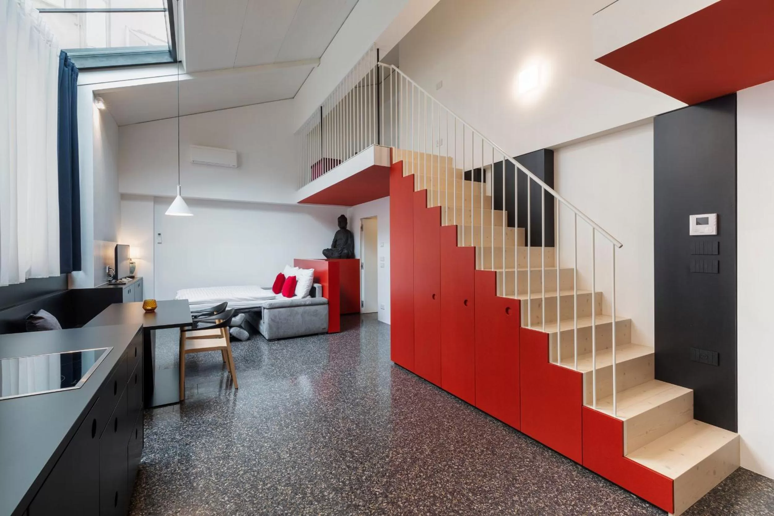 Kitchen or kitchenette in Pepper Suite