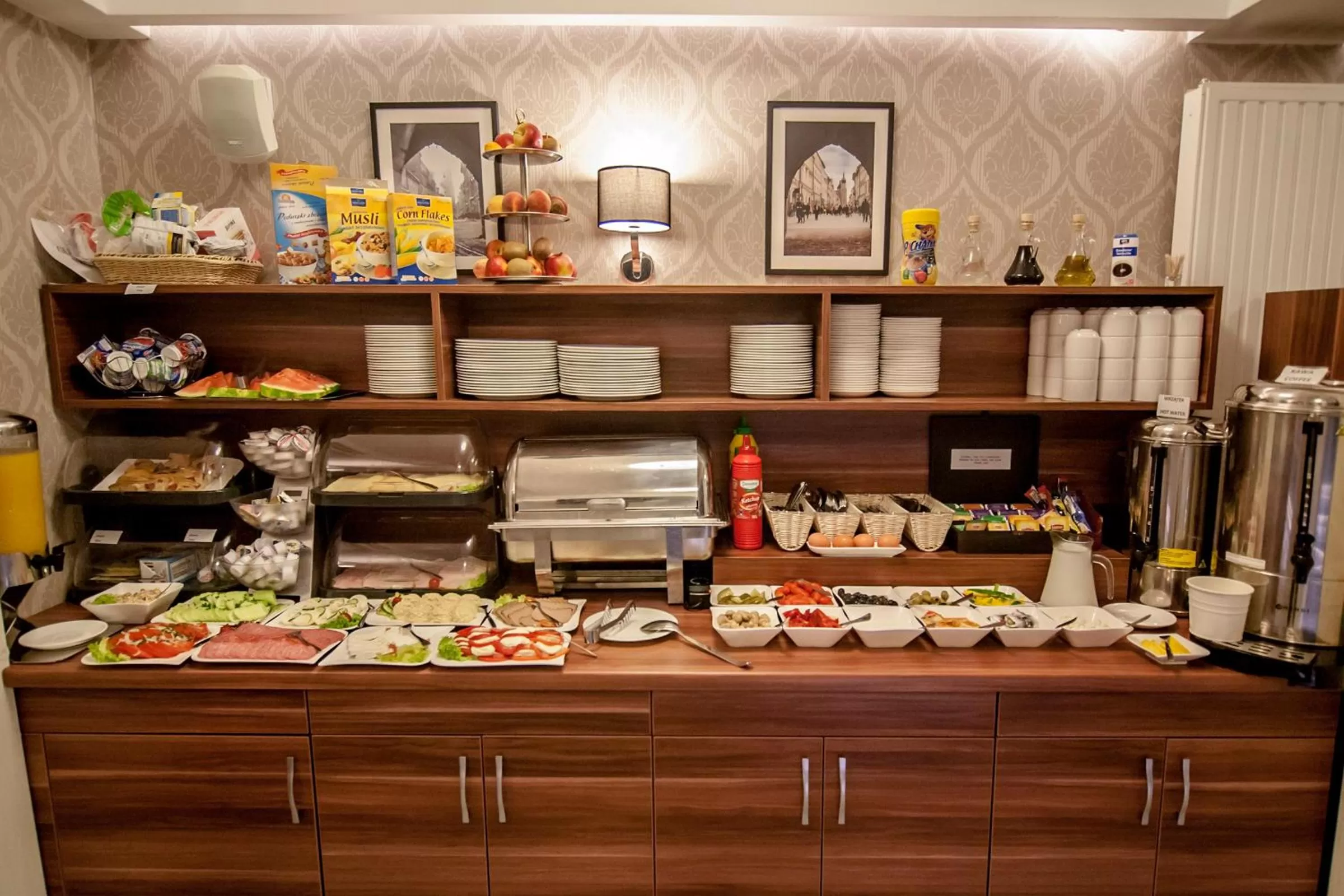 Restaurant/places to eat in Hotel Miodowa