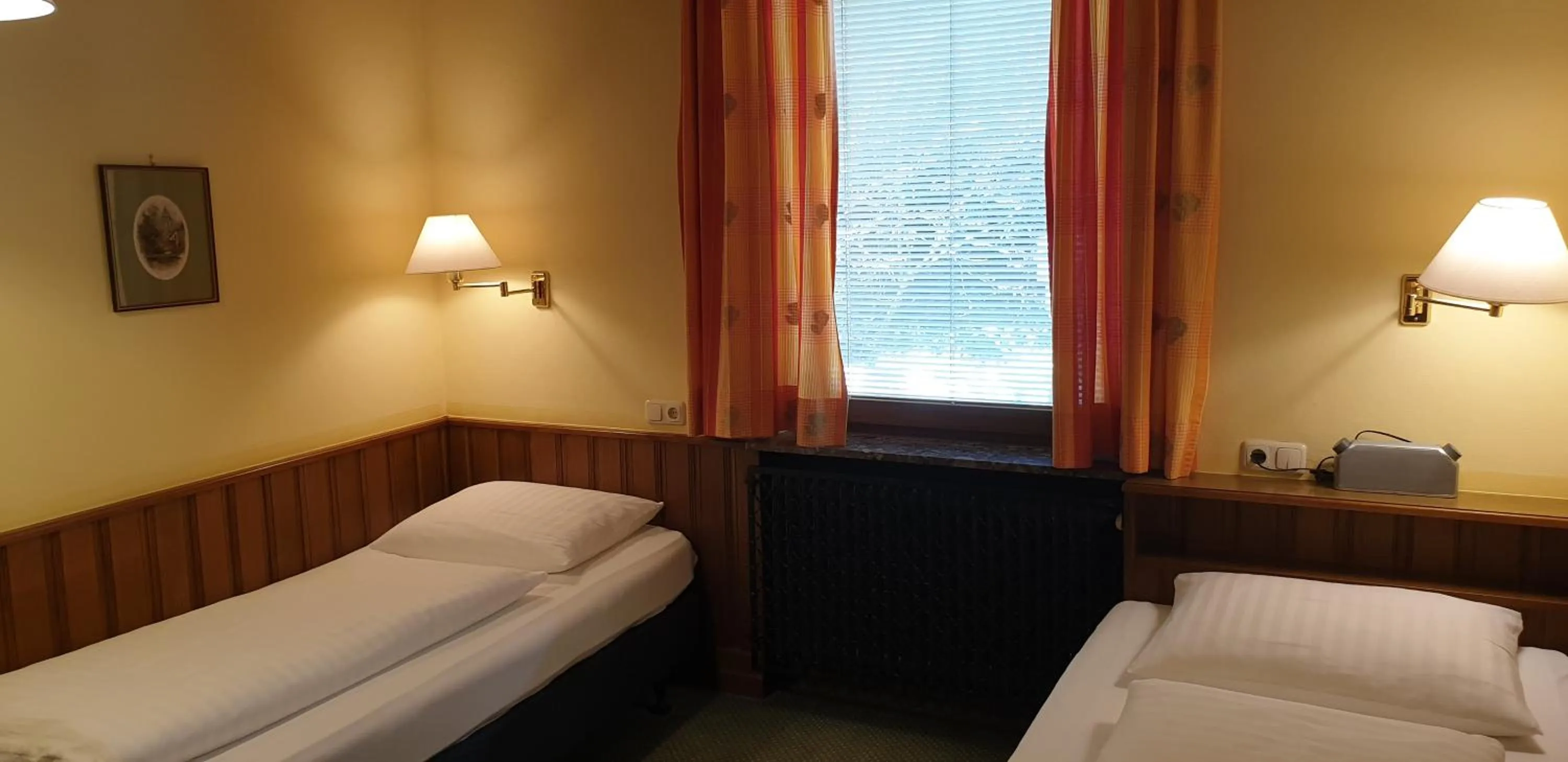 Photo of the whole room, Bed in Hotel Hohenstauffen