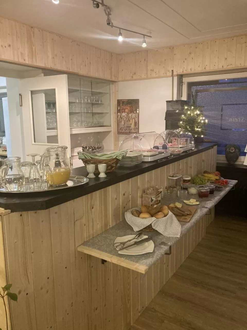 Breakfast in Bed & Breakfast Weisser Stein