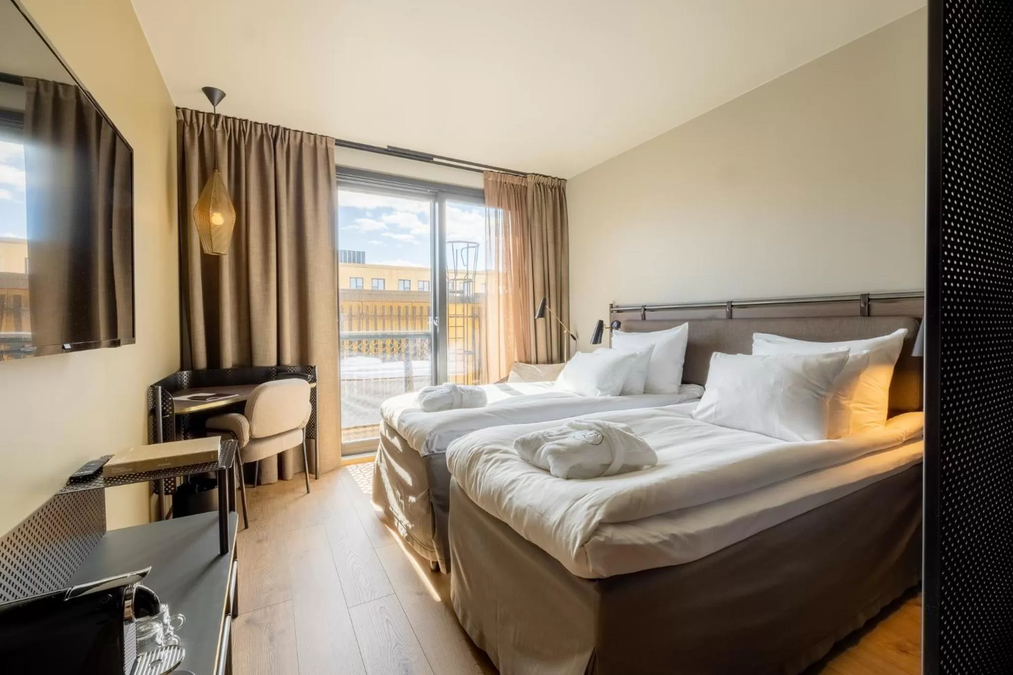 Inner courtyard view, Bed in Lily Country Club