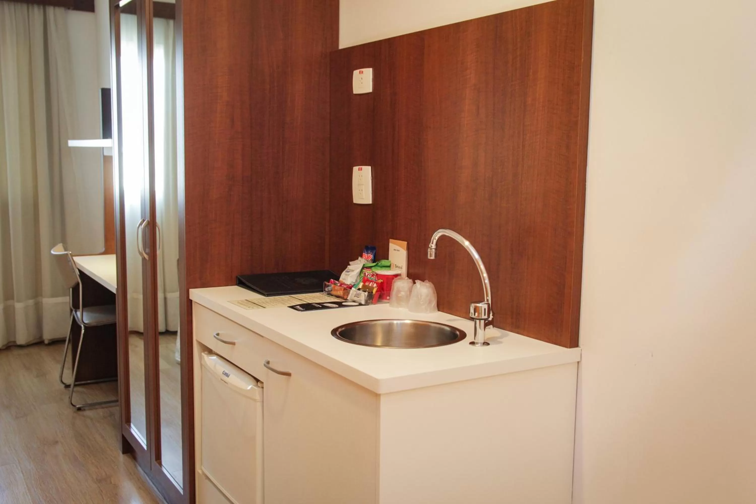 Coffee/tea facilities in Bristol Centro Civico Curitiba