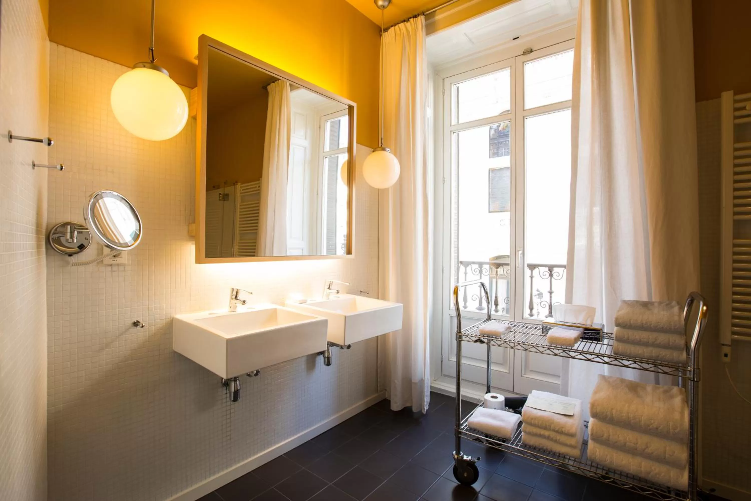 Toilet in Iberostar Las Letras Gran Via