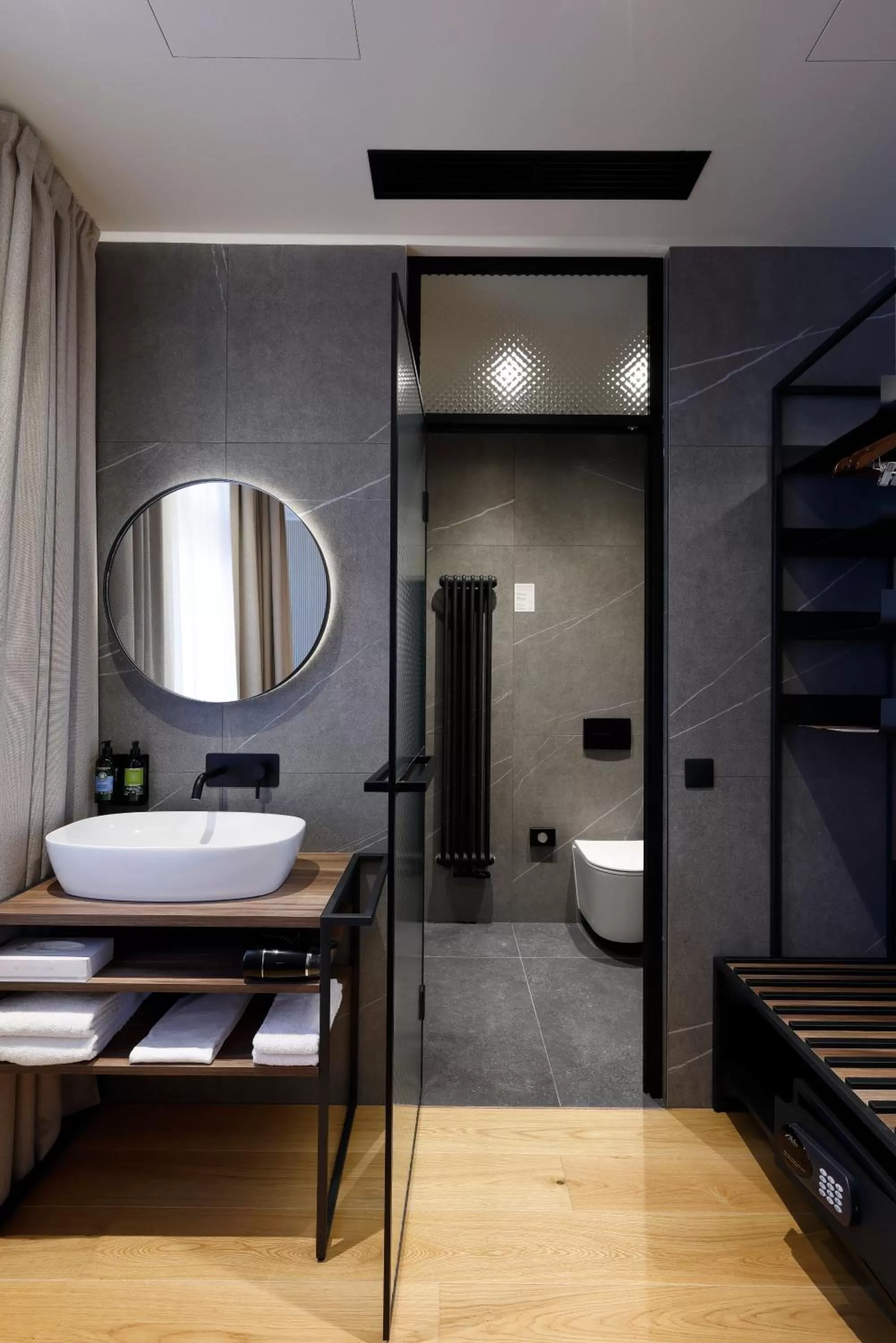 Bathroom in Hotel Prokop Square