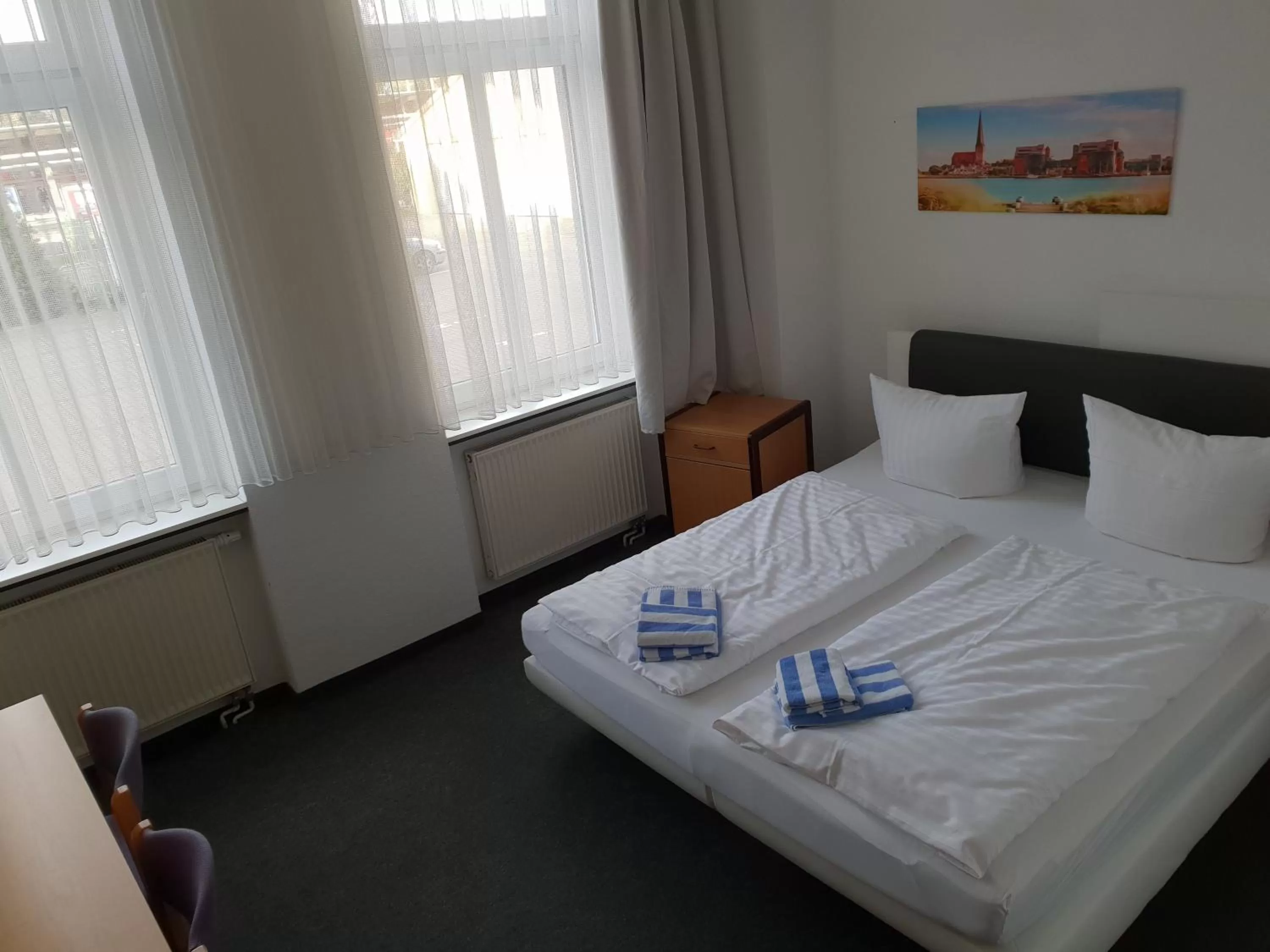 Bed in Appartement-Hotel Rostock
