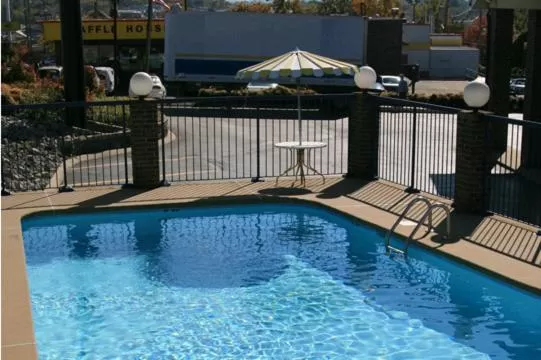 Swimming pool in Days Inn by Wyndham Nashville N Opryland/Grand Ole Opry