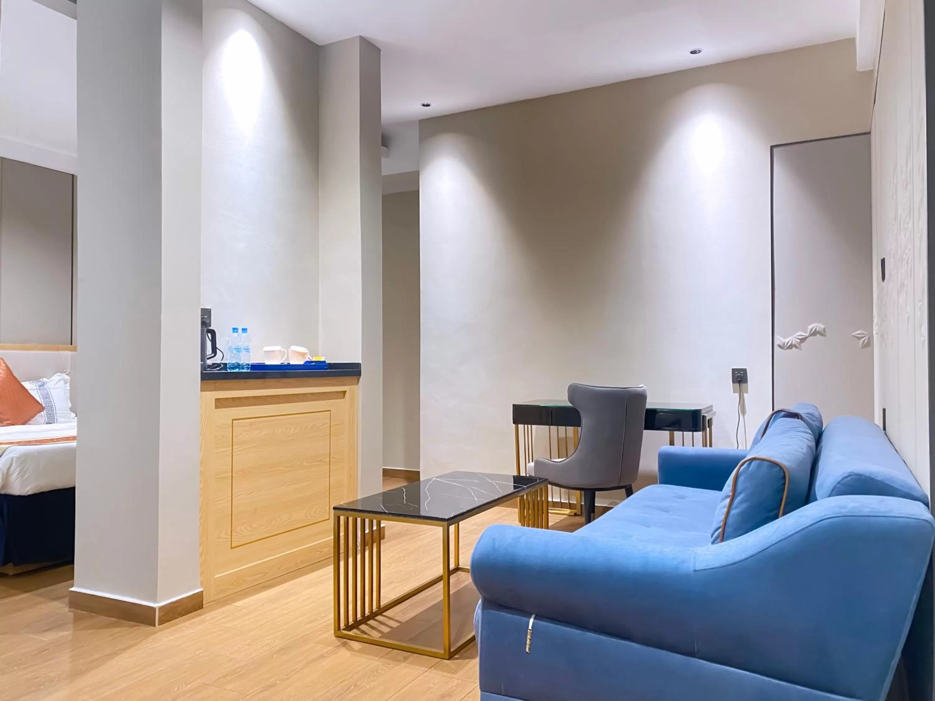 Living room, Seating Area in Hôtel FAMILLE MONDIALE