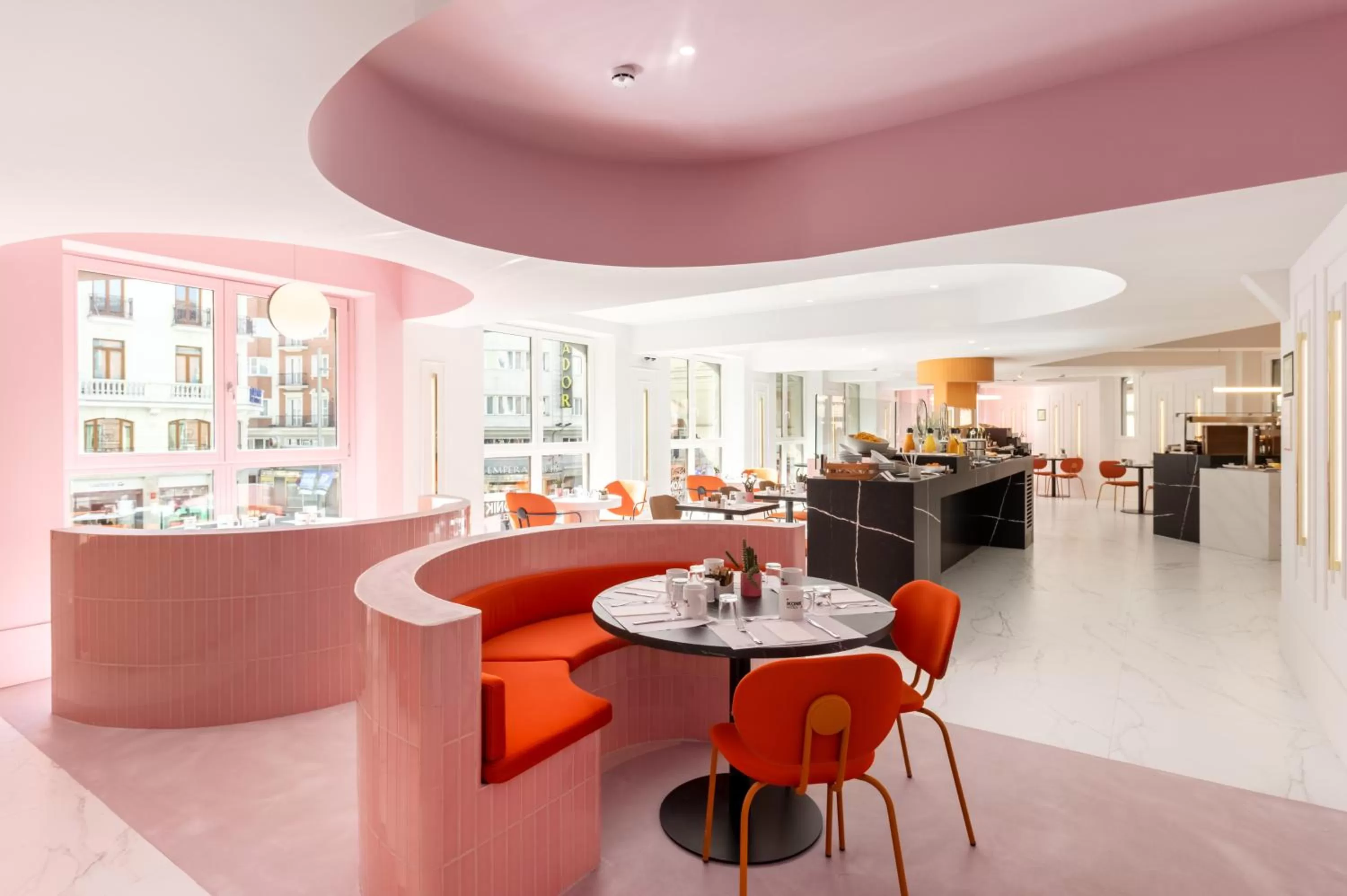 Breakfast in Ikonik Gran Vía