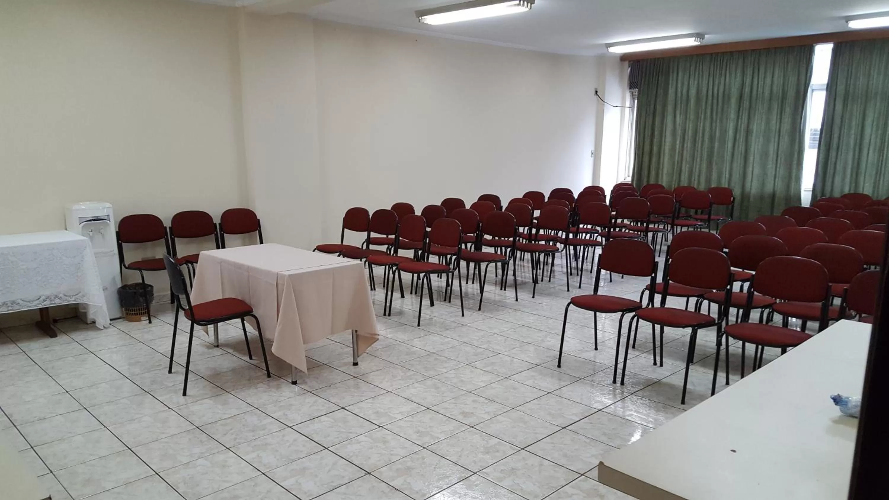 Meeting/conference room in Fenícia Palace Hotel