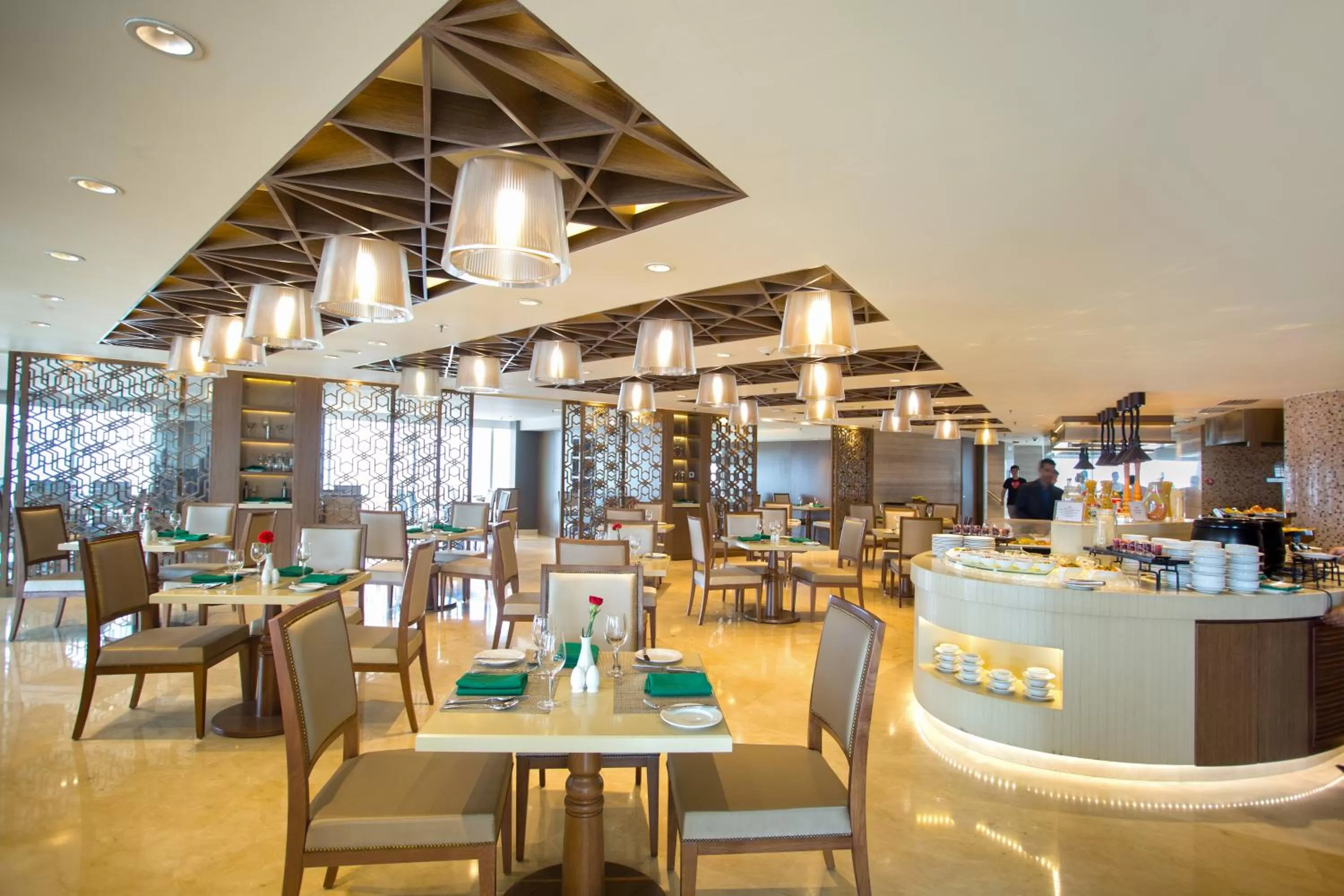 Restaurant/places to eat in Crowne Plaza Dhaka Gulshan by IHG