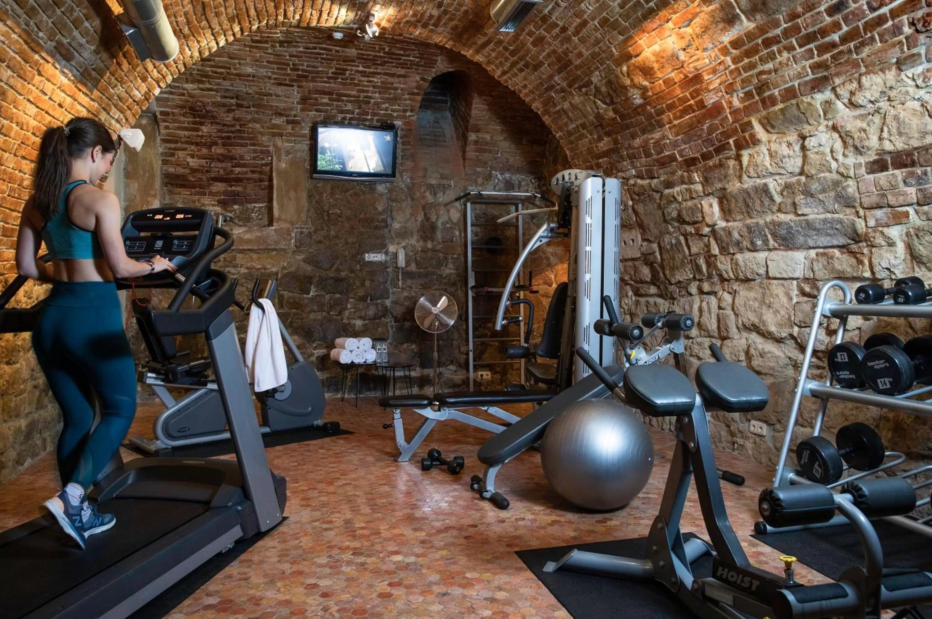 Fitness centre/facilities in Leopolis Hotel