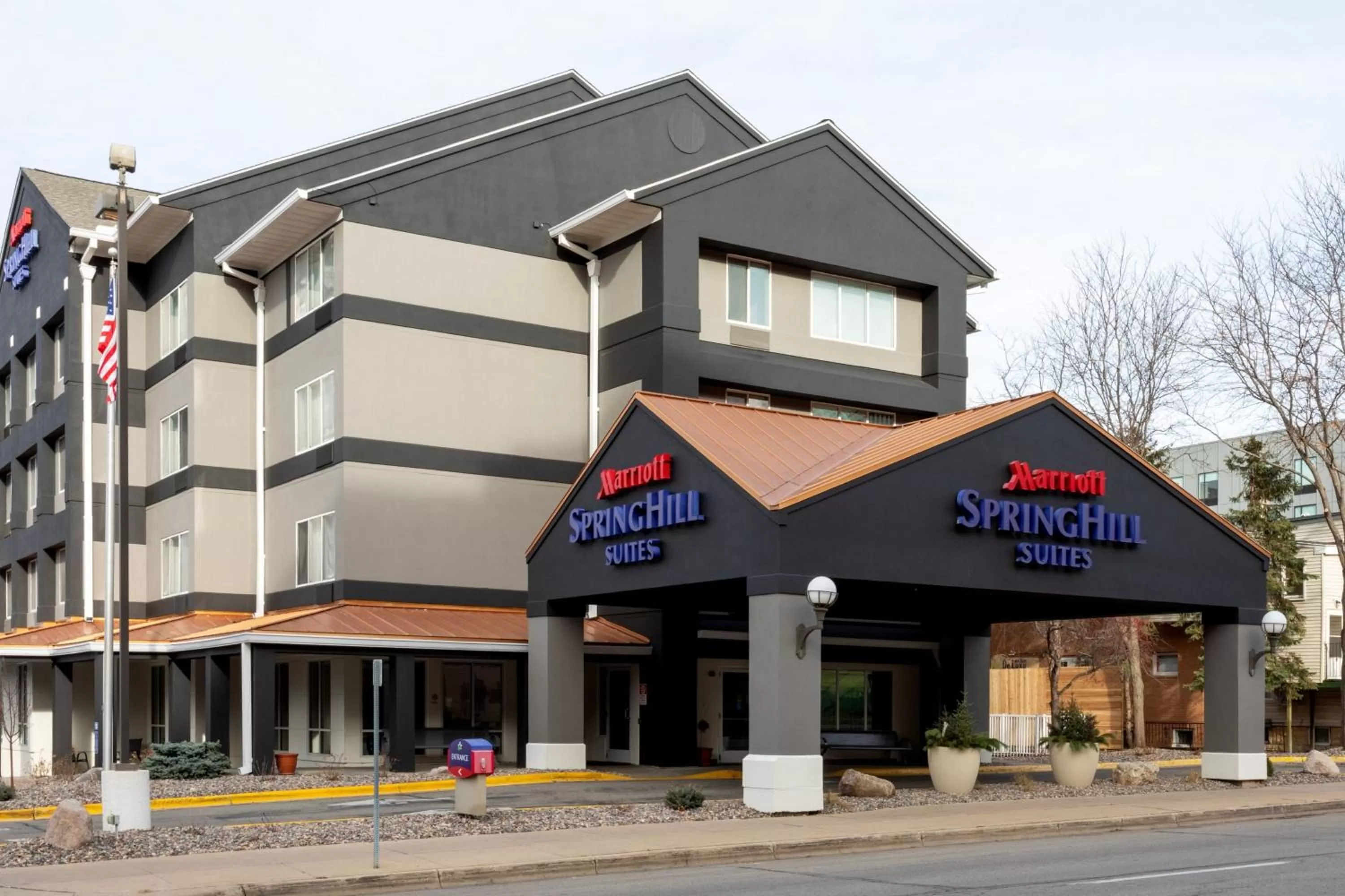 Property building in SpringHill Suites Rochester Mayo Clinic Area / Saint Marys