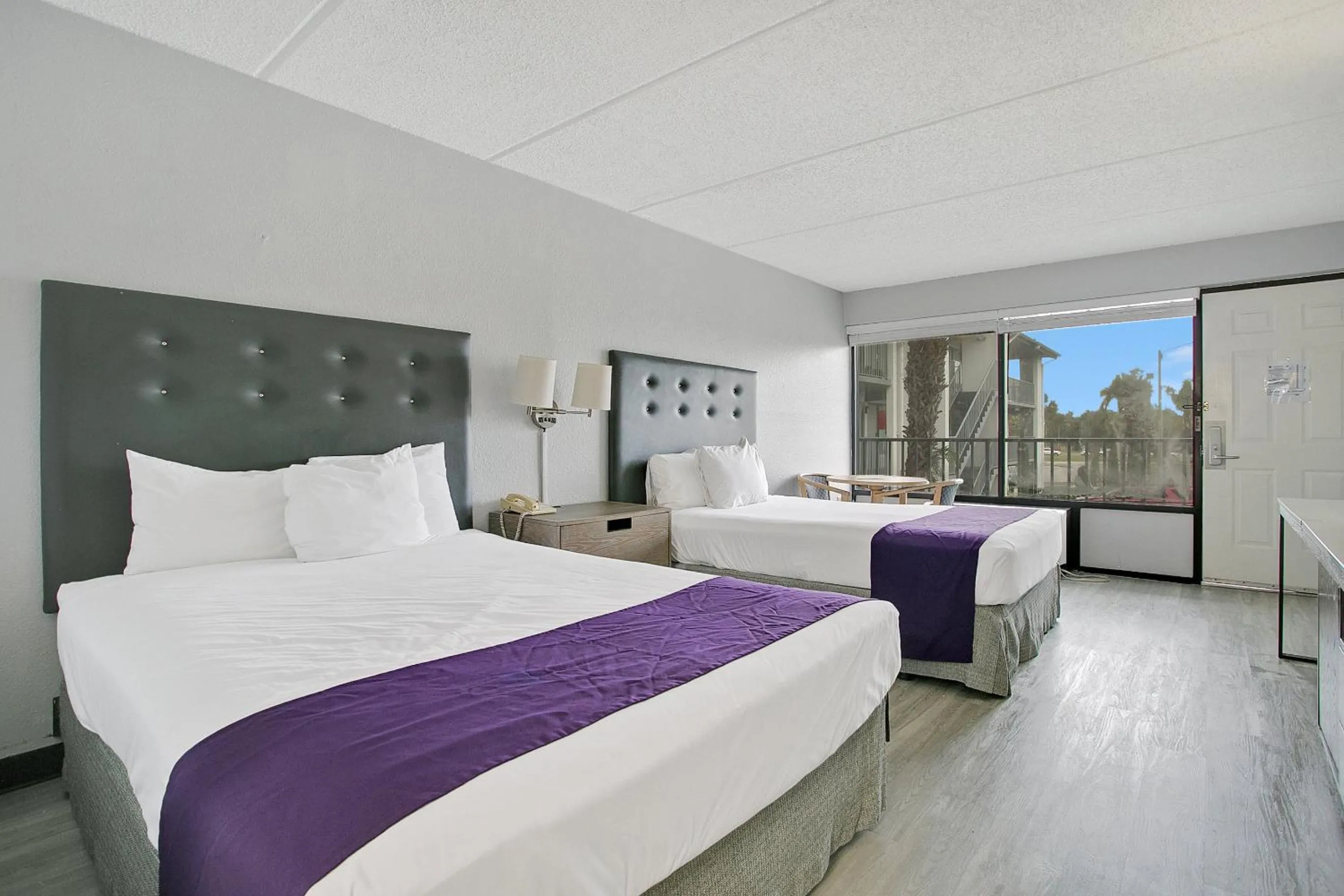 Bedroom, Bed in Vivo Living Kissimmee West