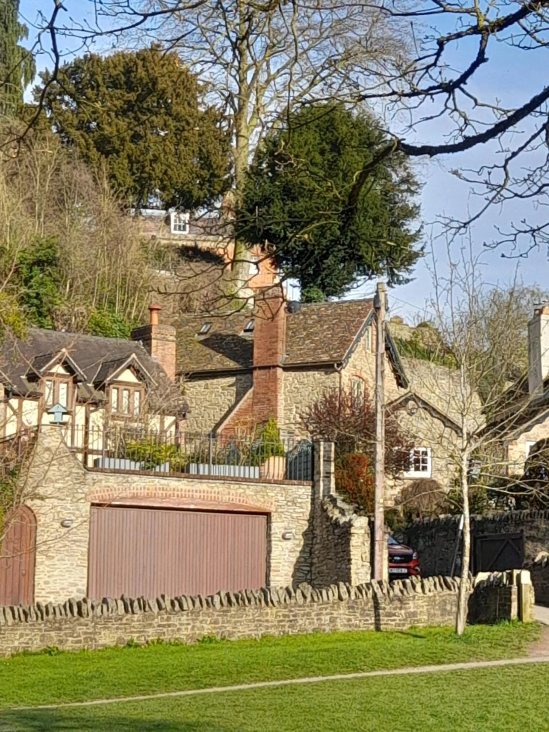 Property Building in Pepper House