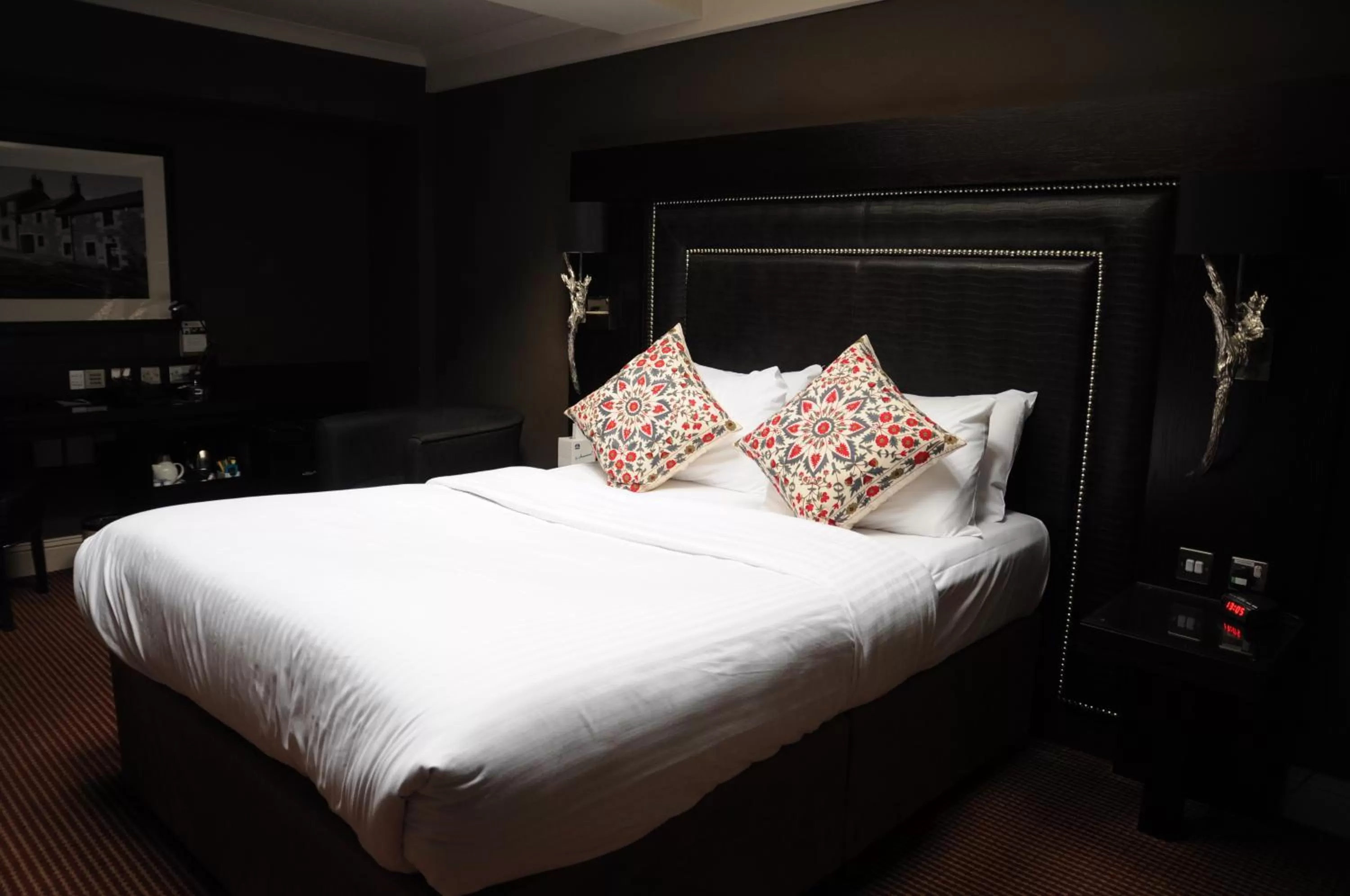 Bed in Eglinton Arms Hotel, BW Premier Collection