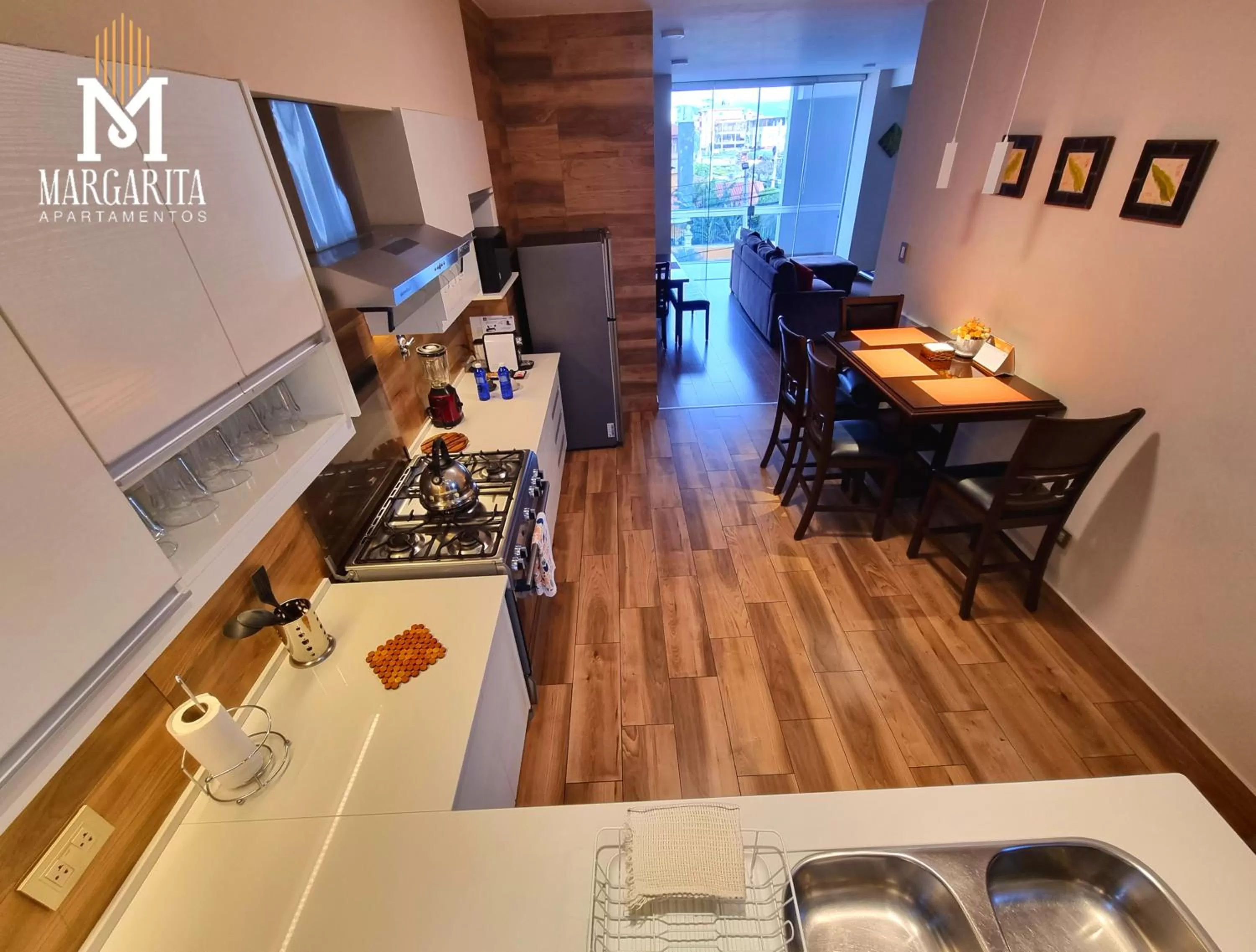 Kitchen/Kitchenette in Margarita Apartamentos
