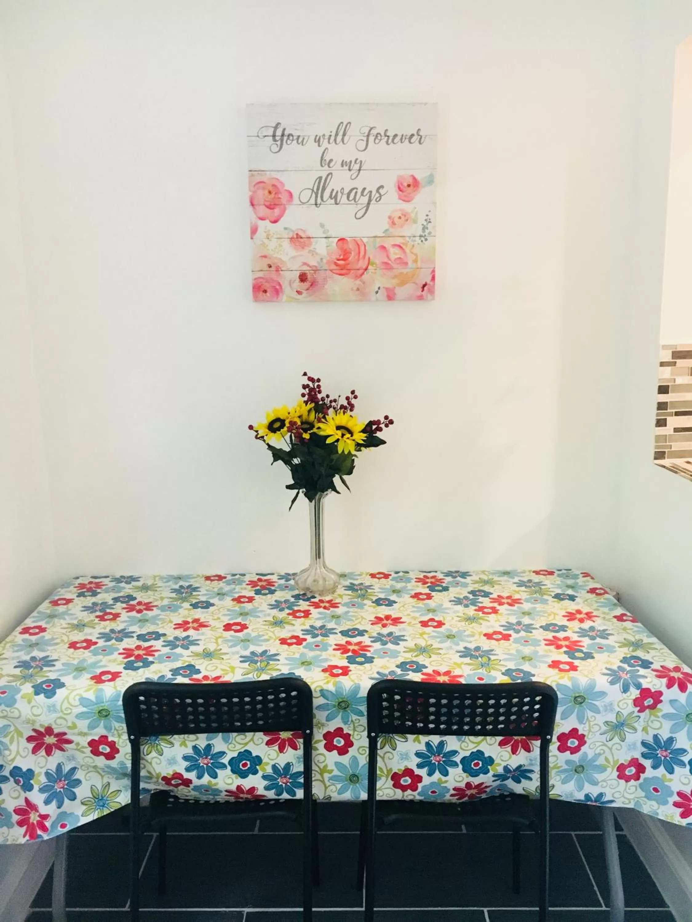 Bed in Best Bedroom Next to JHU