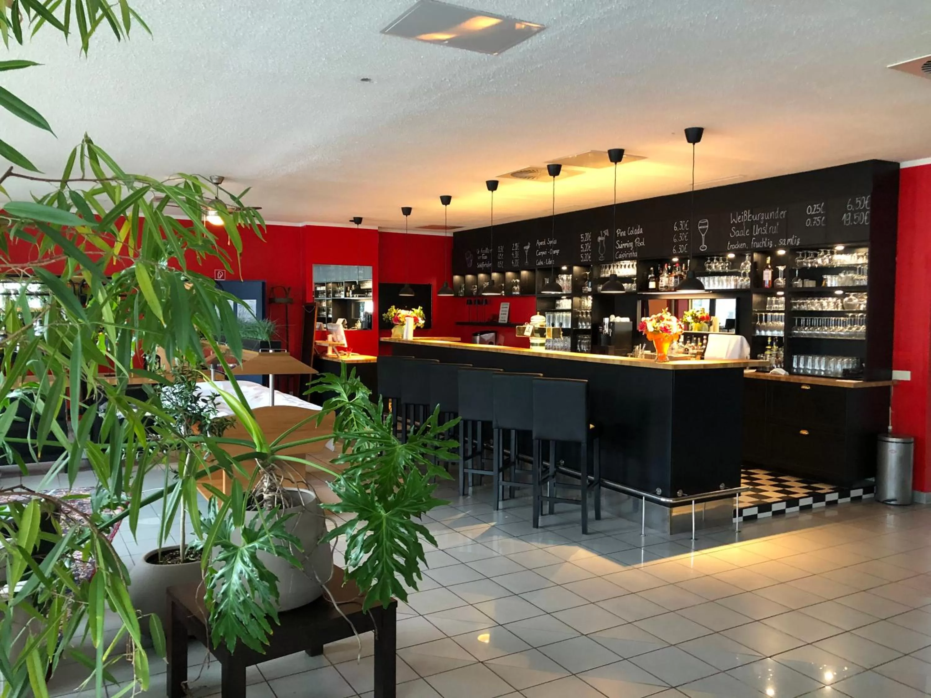 Lounge or bar in astral'Inn Leipzig Hotel & Restaurant