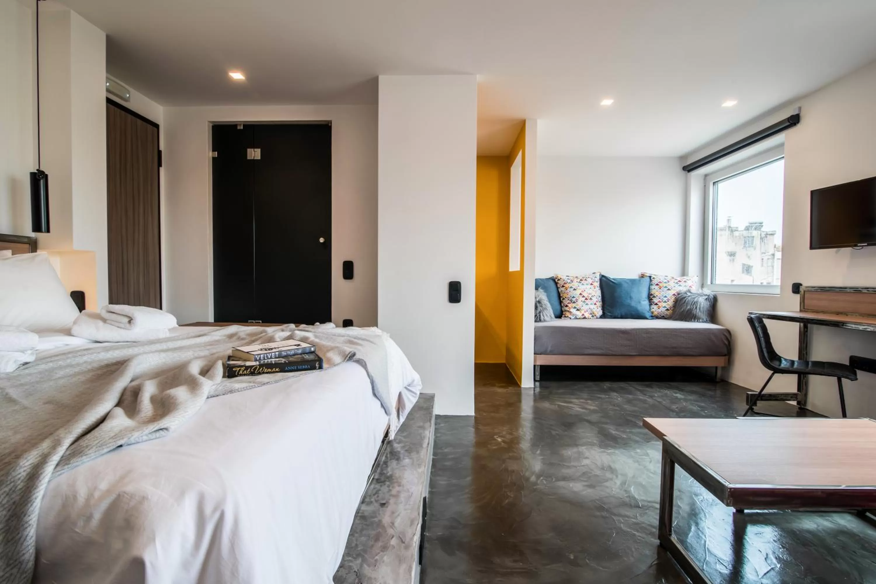 Bed in AthinA STREETAPARTMENTS