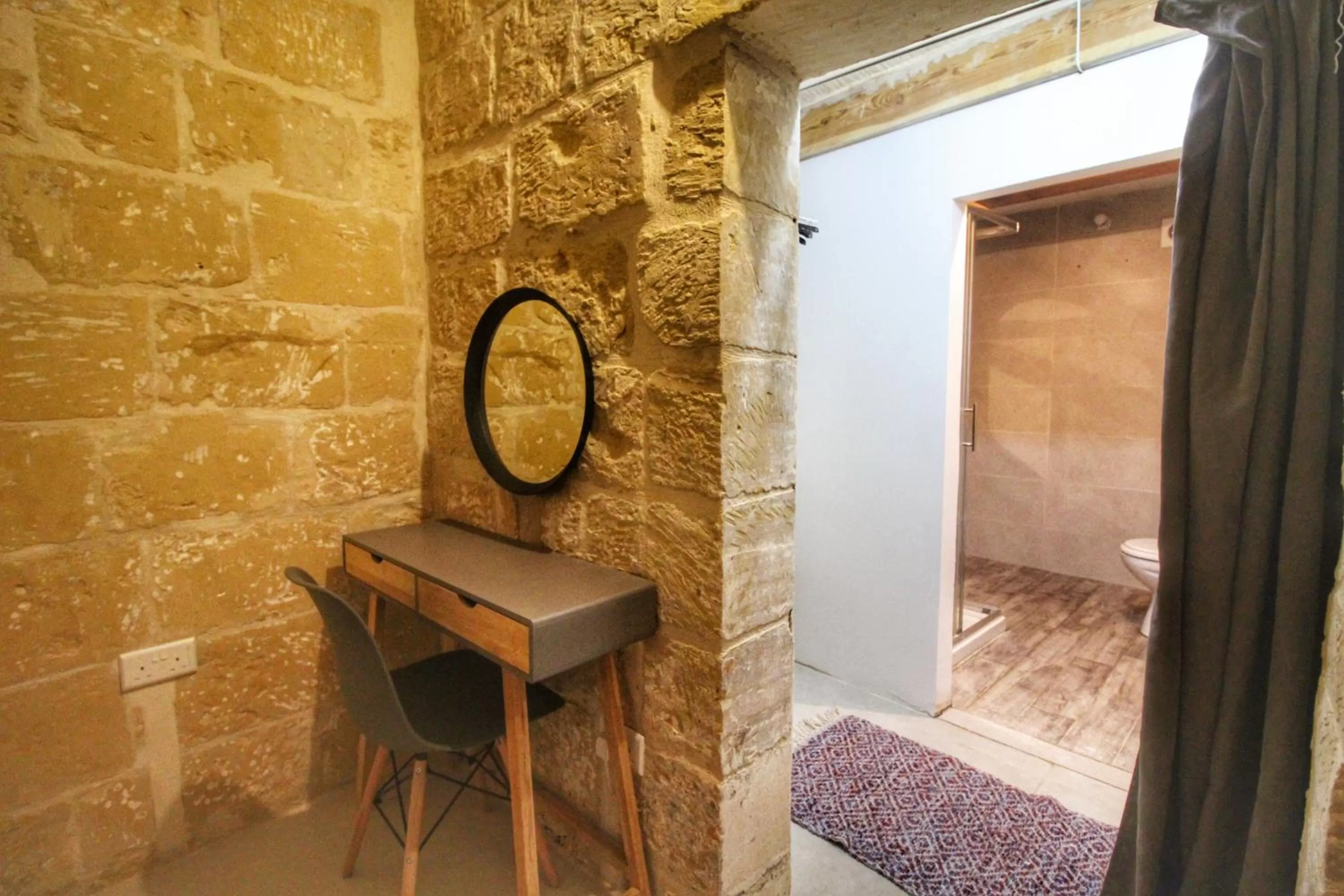 hair dresser in St George of Lydda B&B