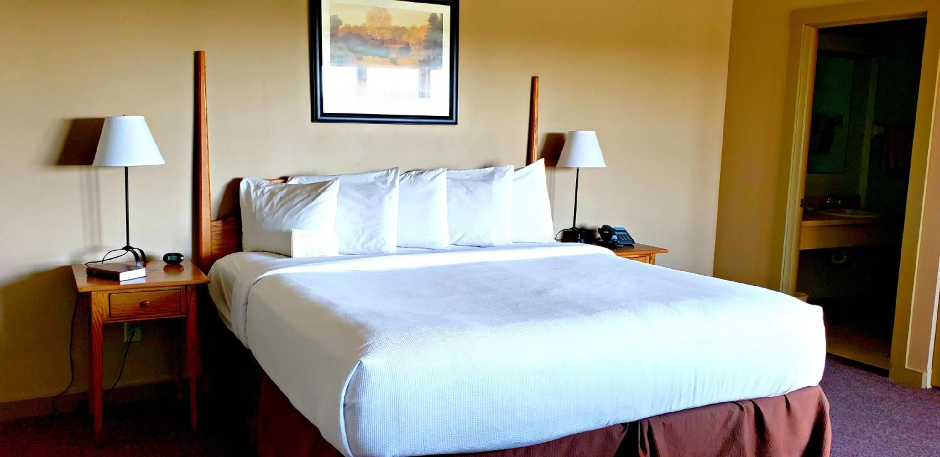 Bed in Berlin Heritage Inn