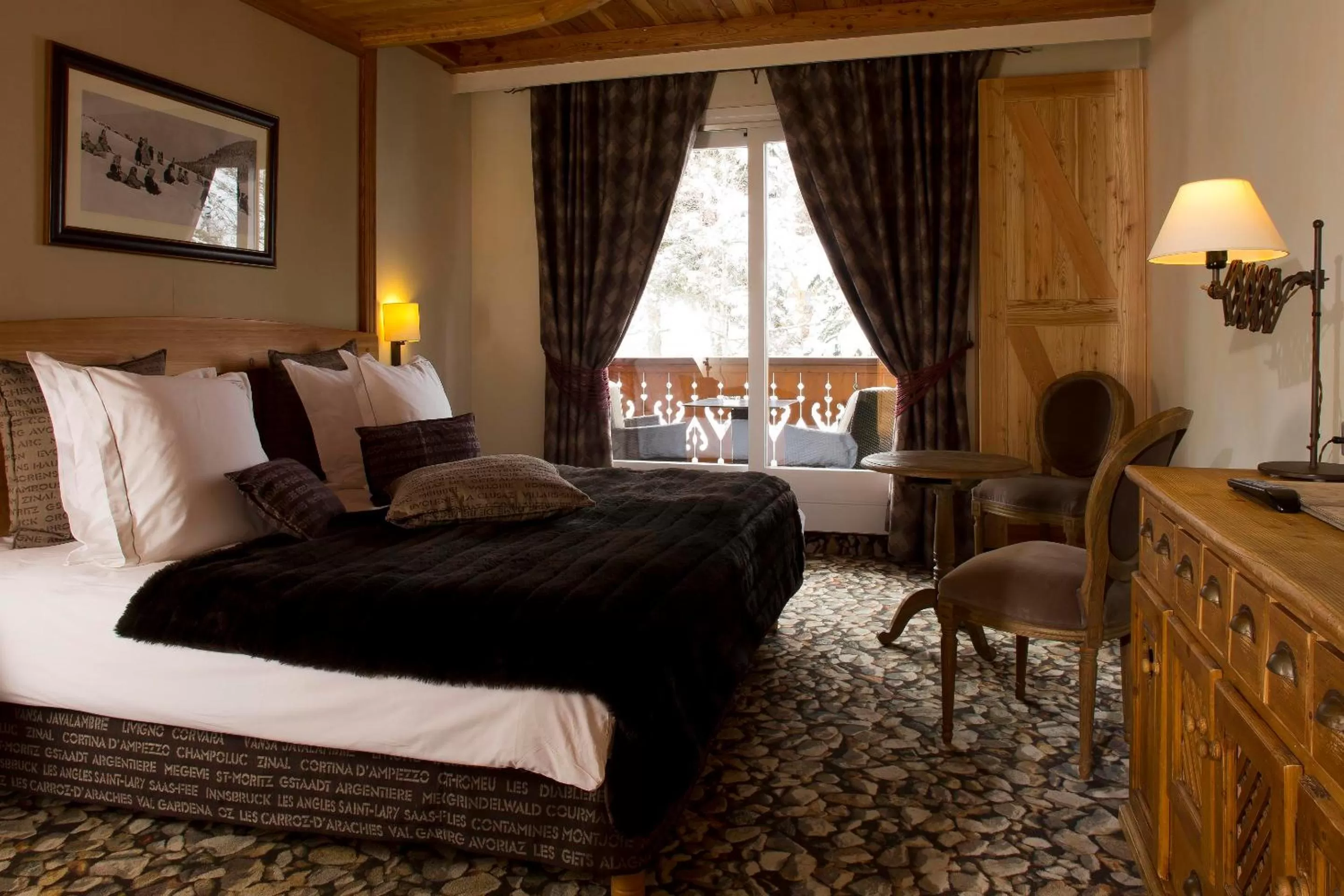 Bed in Hôtel Chalet Mounier