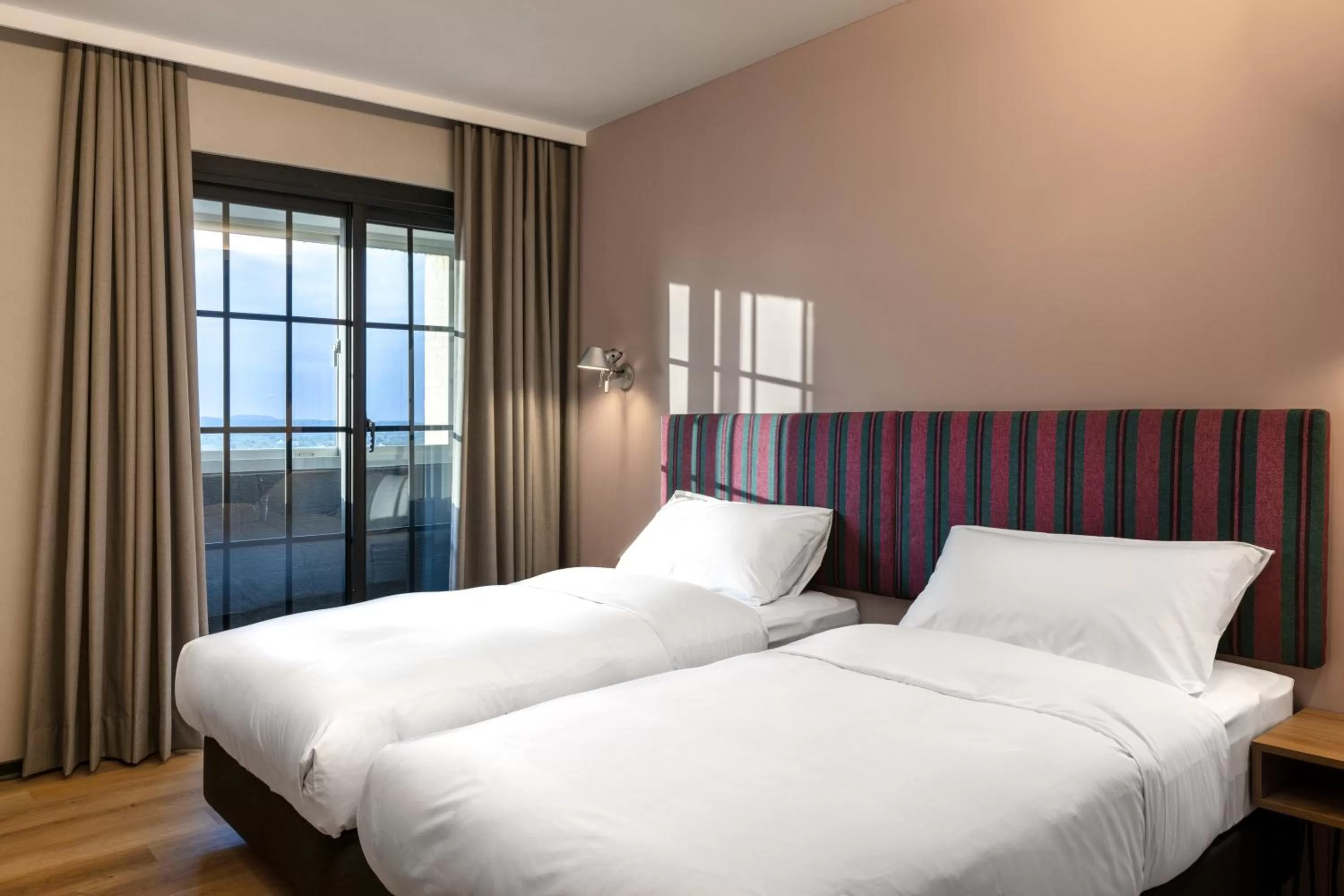 Bedroom, Bed in River Inn Kenting