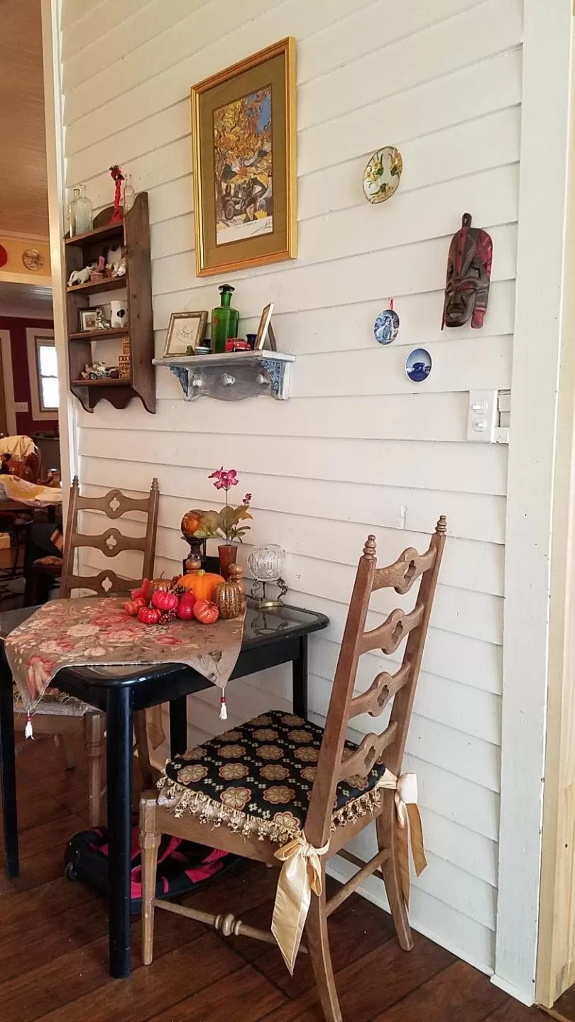 Floor plan in 1890 Karcher Haus