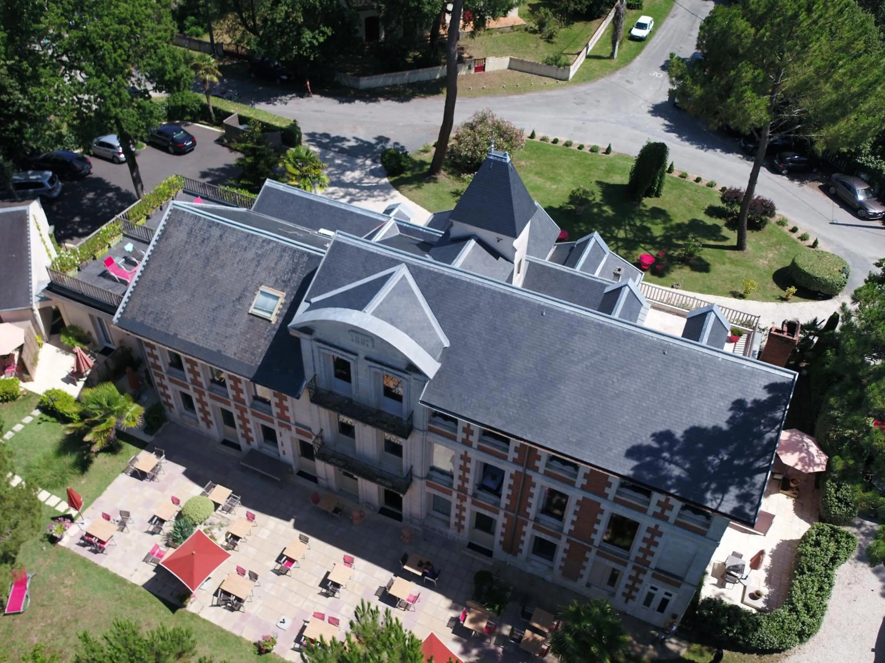 Bird's eye view in Hôtel The Originals Résidence de Rohan (EX RELAIS DU SILENCE)