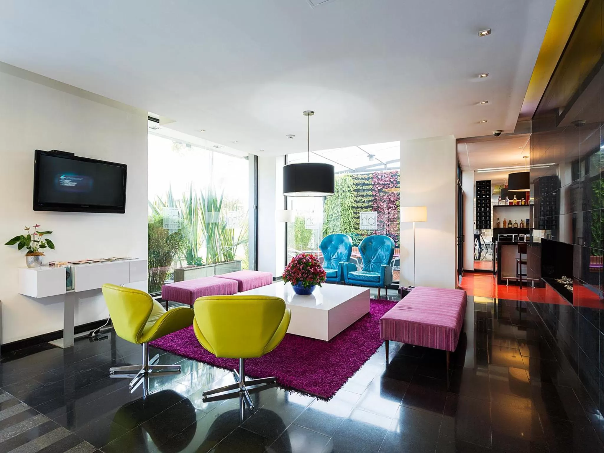 Lobby or reception in Hotel bh Parque 93