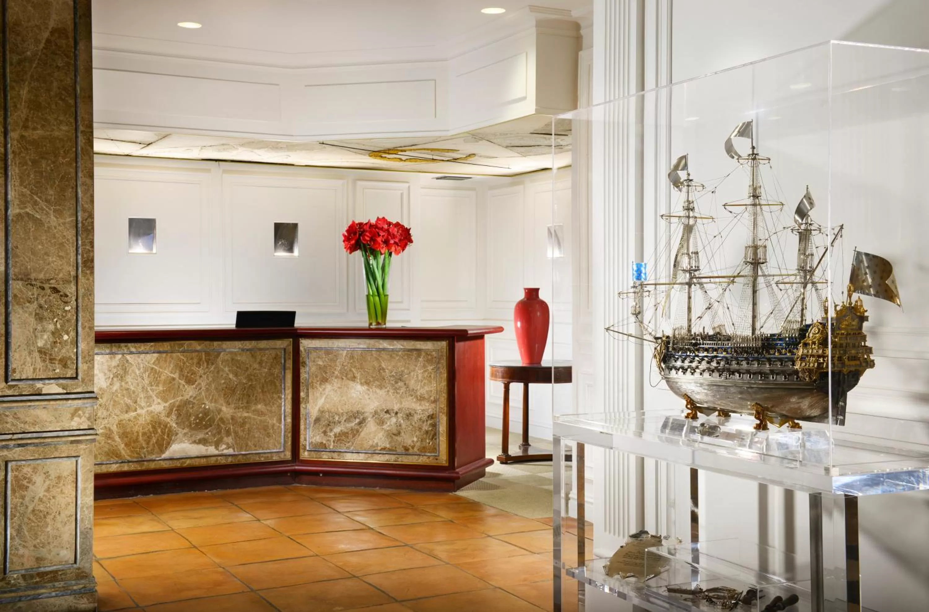 Lobby or reception in Hotel Pierre Milano